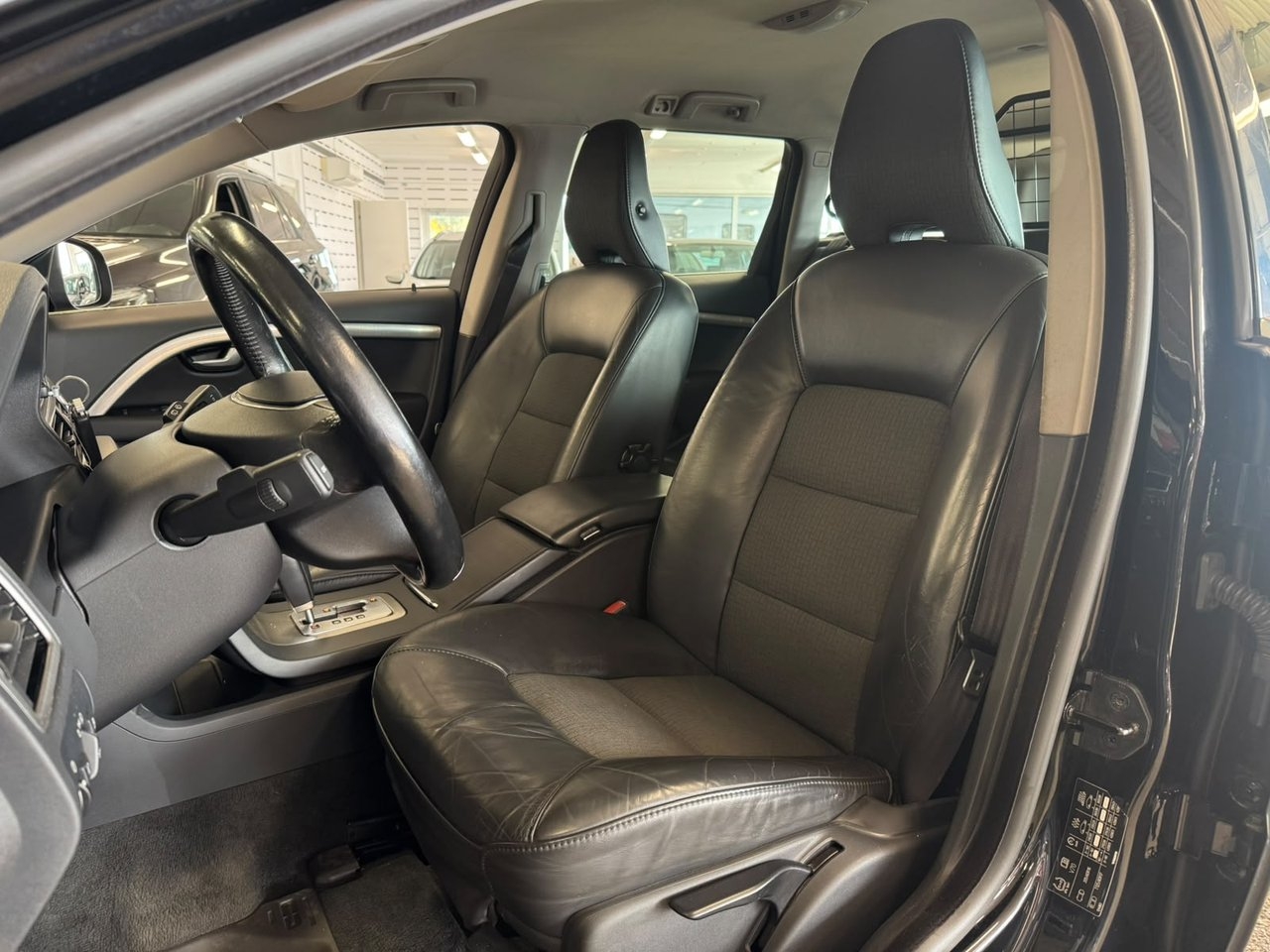 Volvo V70 2010, bild 6/10