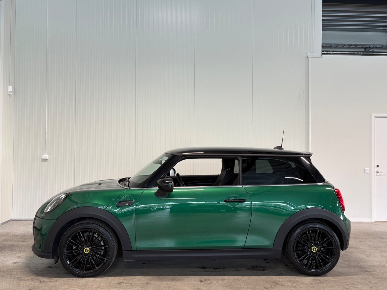MINI Cooper SE SE Essential Värmepump 2023, kuva 5/10