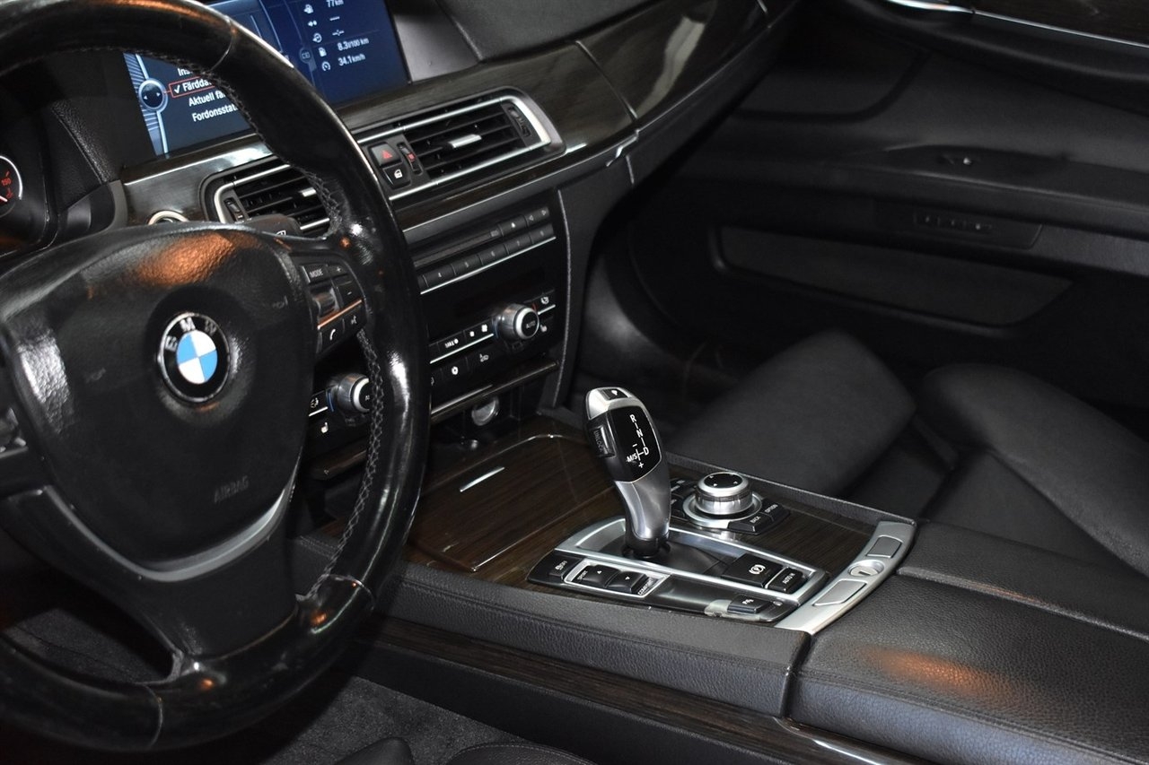 BMW 730 d Steptronic (245hk) Taklucka 2010, photo 6/10