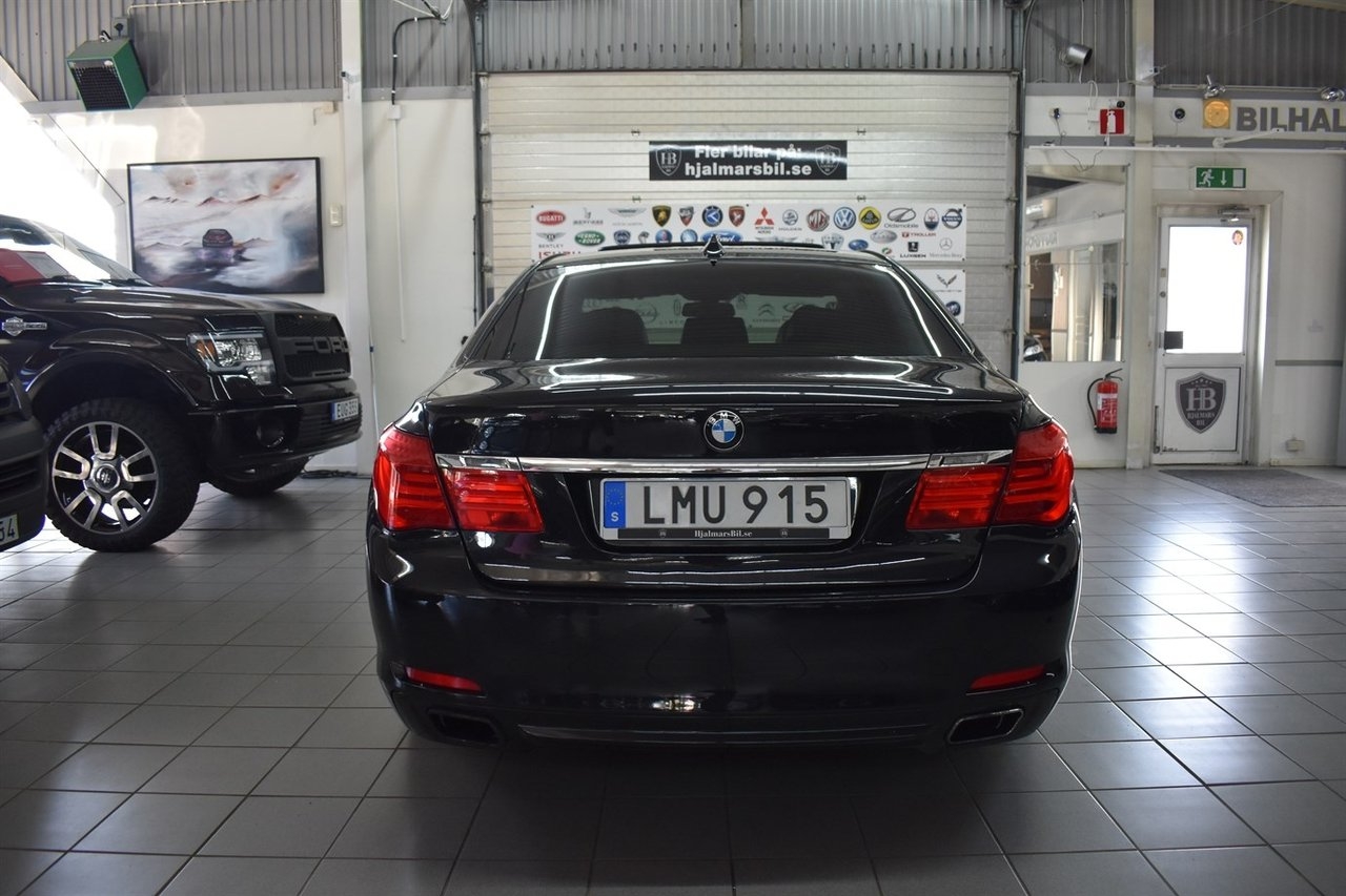 BMW 730 d Steptronic (245hk) Taklucka 2010, photo 3/10