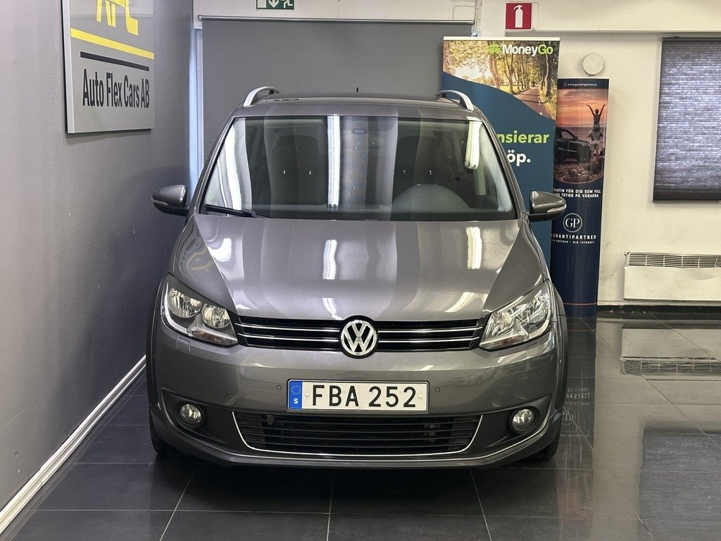 Volkswagen CrossTouran 2015, kuva 4/10