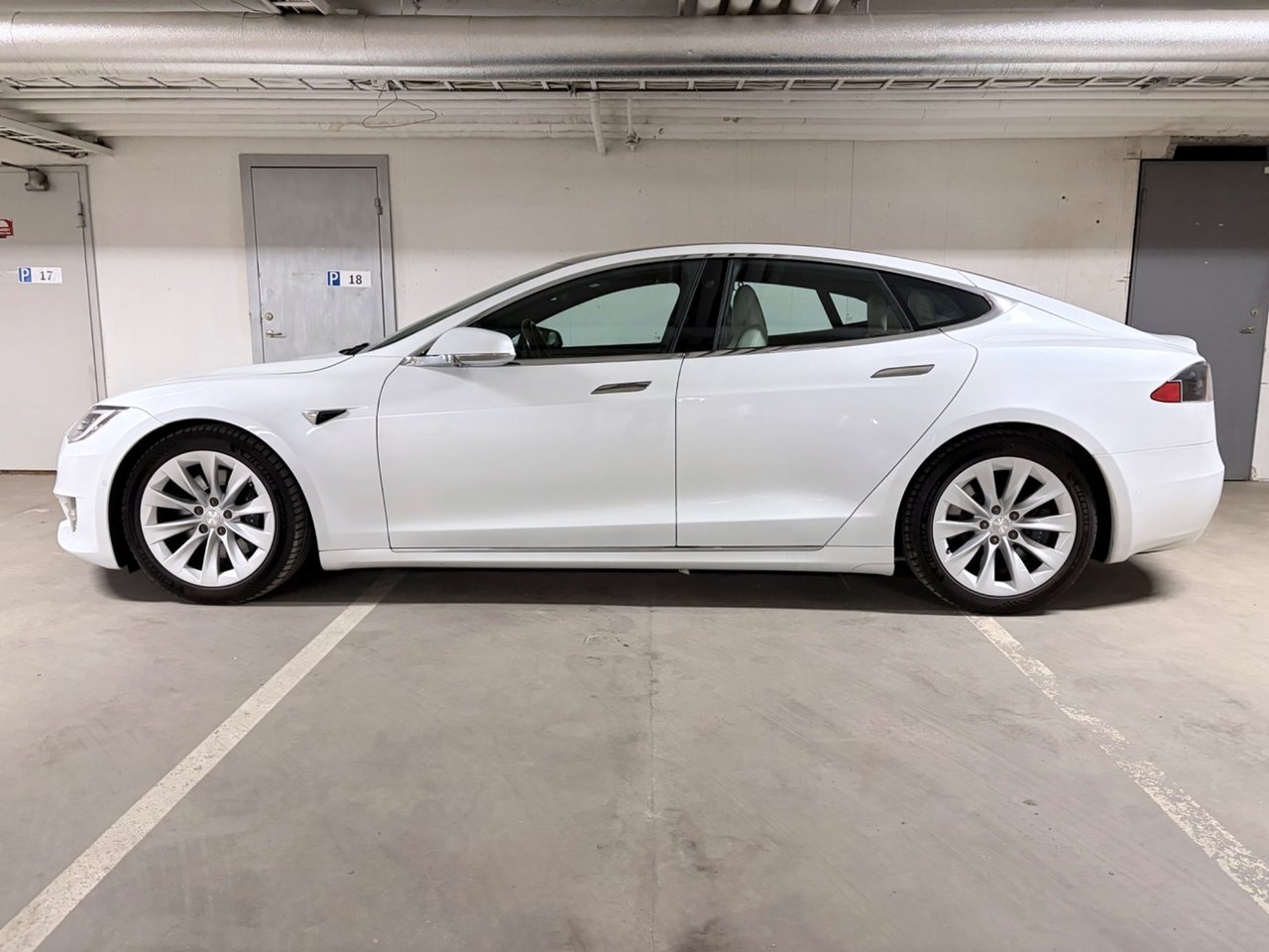Tesla Model S 2020, bild 2/10