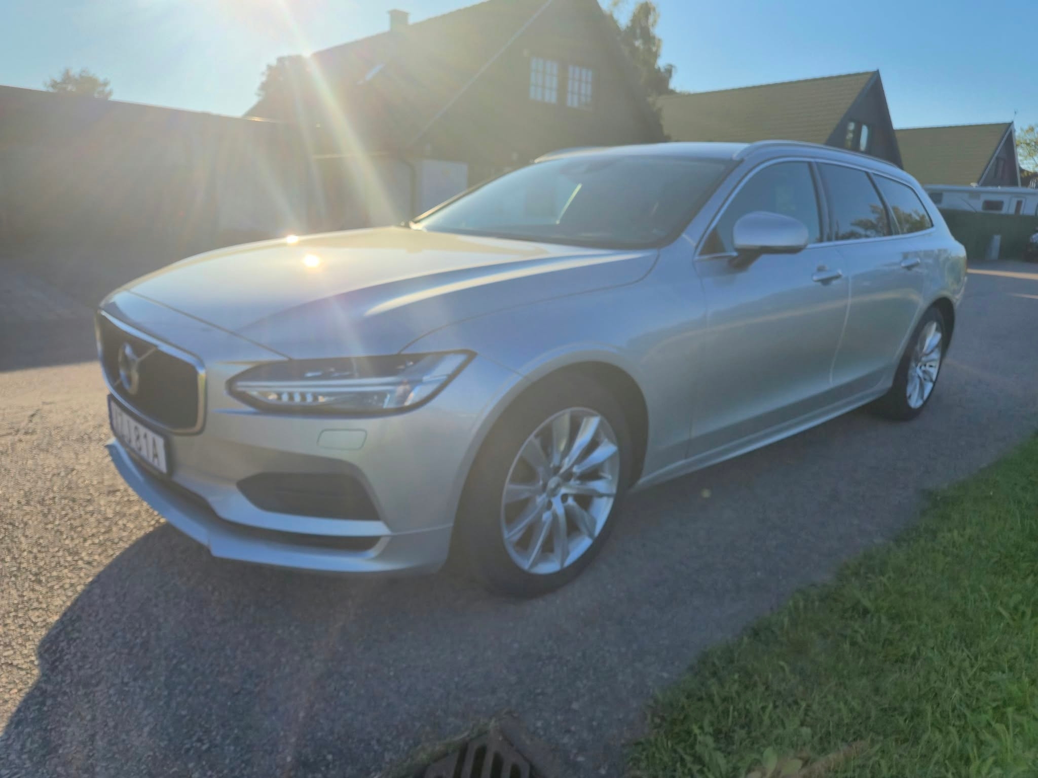 Volvo V90 D3 Manuell 2020, bild 2/10
