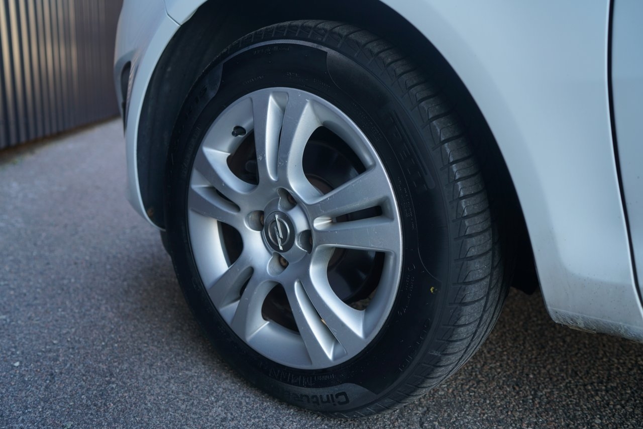 Opel Corsa 5-dörrar 1.2 ecoFLEX, 6 mån 2013, bild 6/10