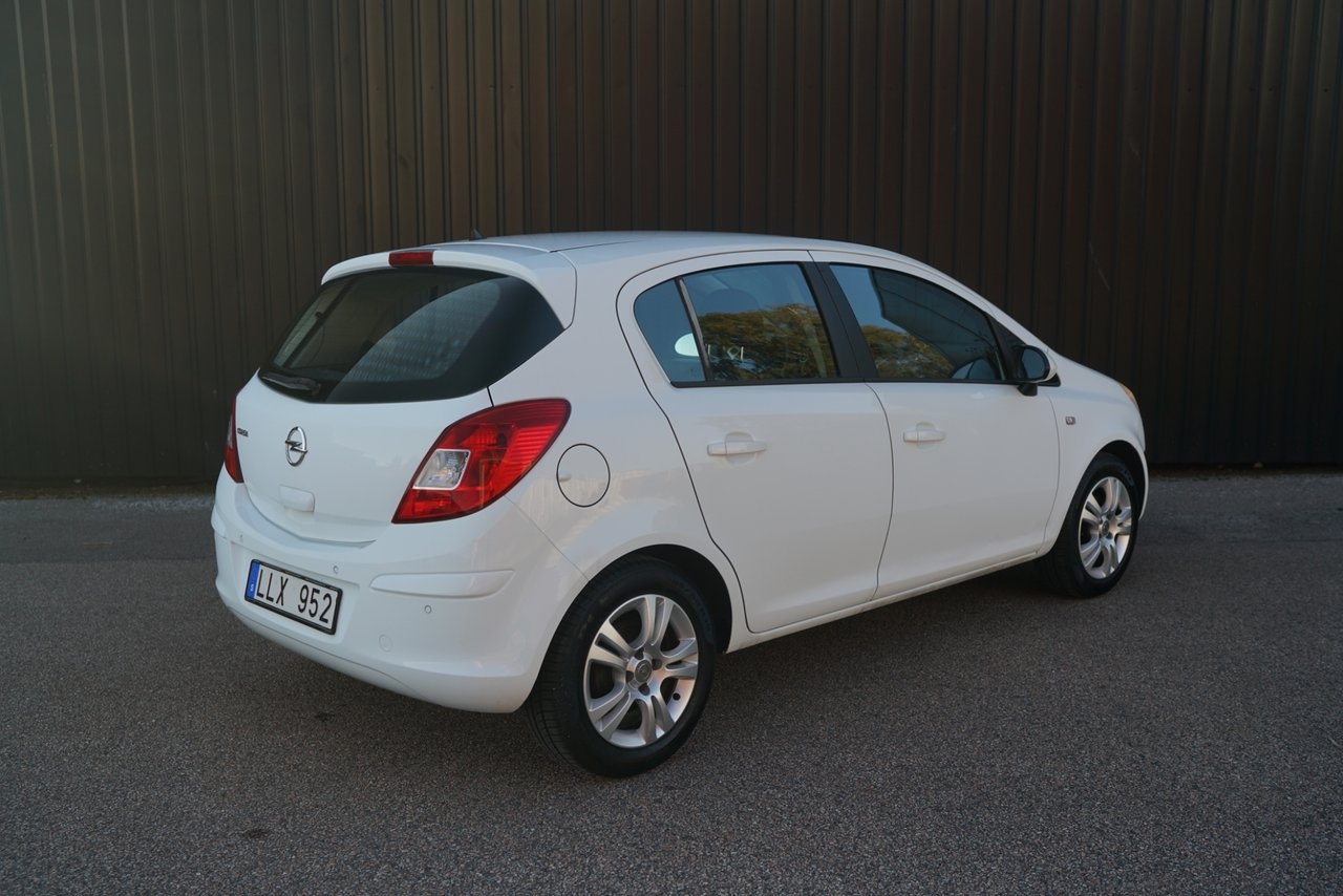 Opel Corsa 5-dörrar 1.2 ecoFLEX, 6 mån 2013, bild 2/10