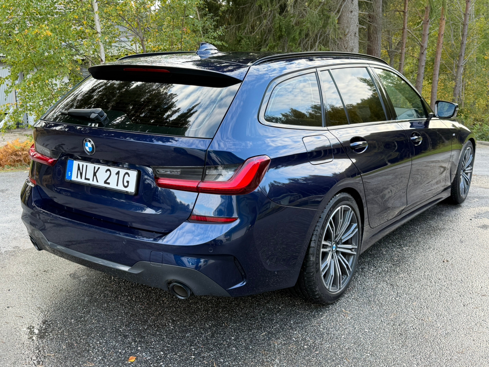 BMW 320 d xDrive Touring Steptronic 2021, kuva 2/4