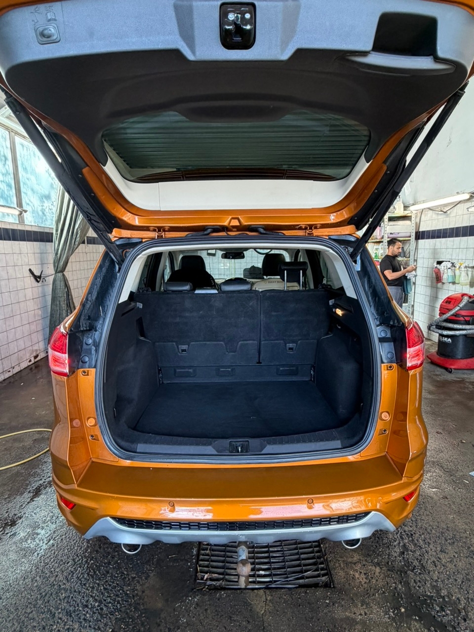 Ford Kuga 2.0 TDCi AWD Powershift 2016, bild 7/9