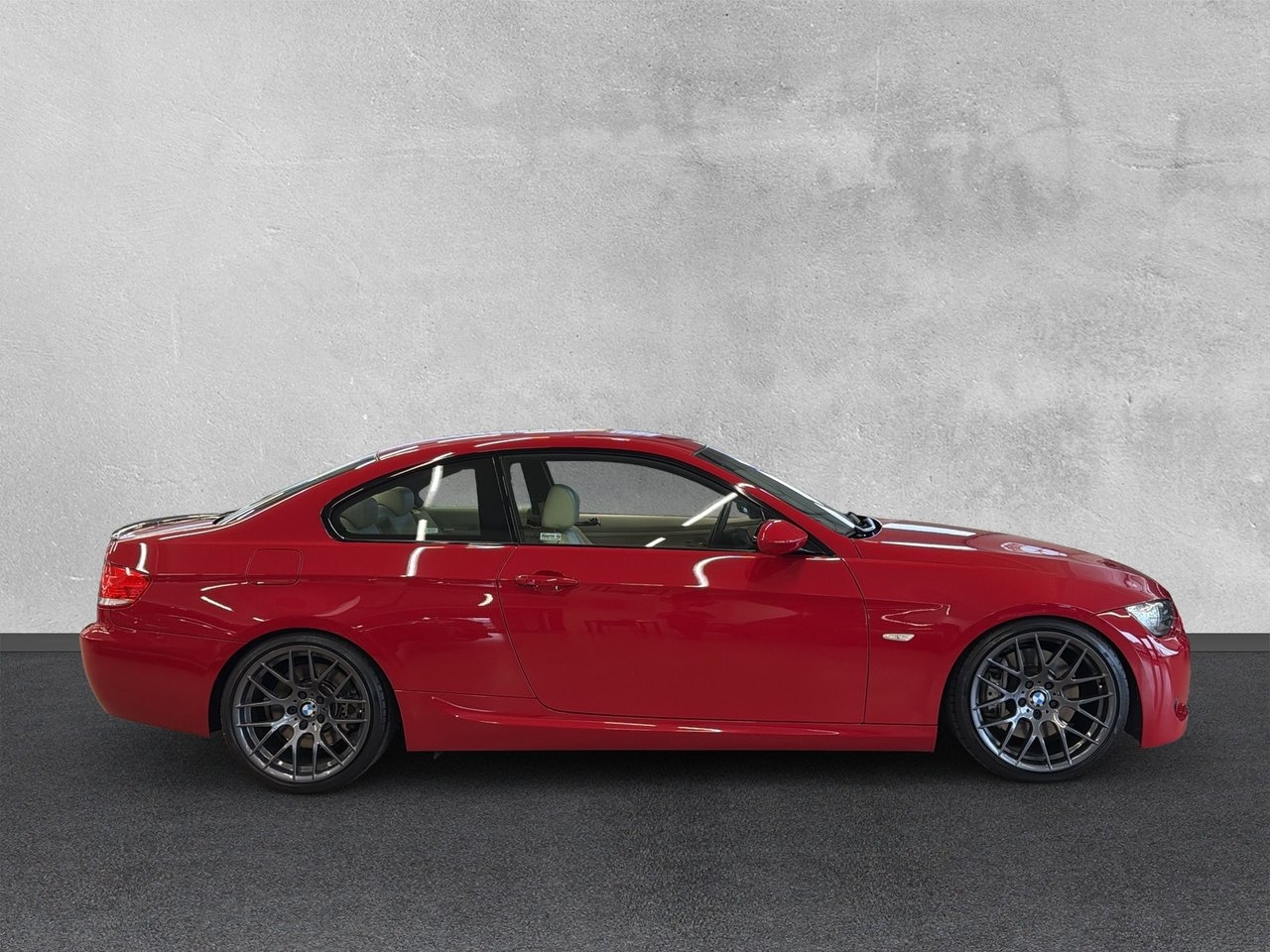 BMW 335 2008, photo 6/10