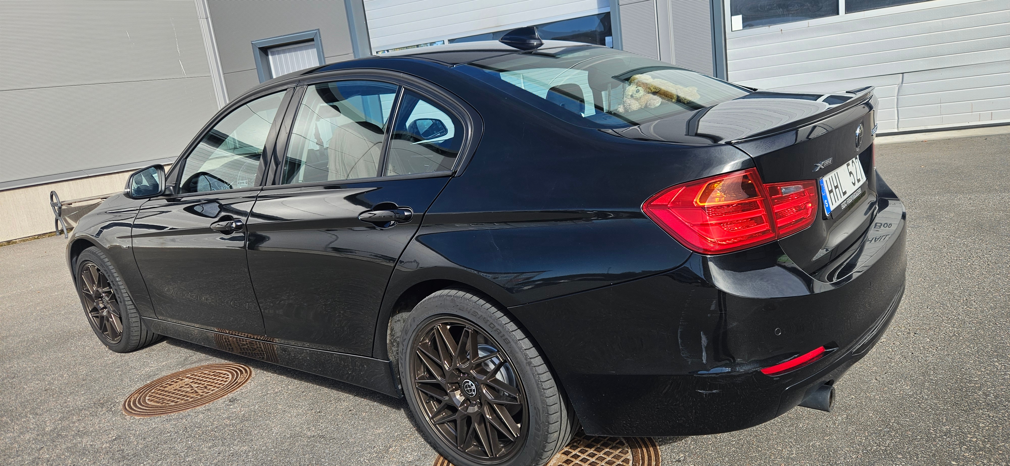 BMW 320 d xDrive Sedan Steptronic 2014, bild 7/8