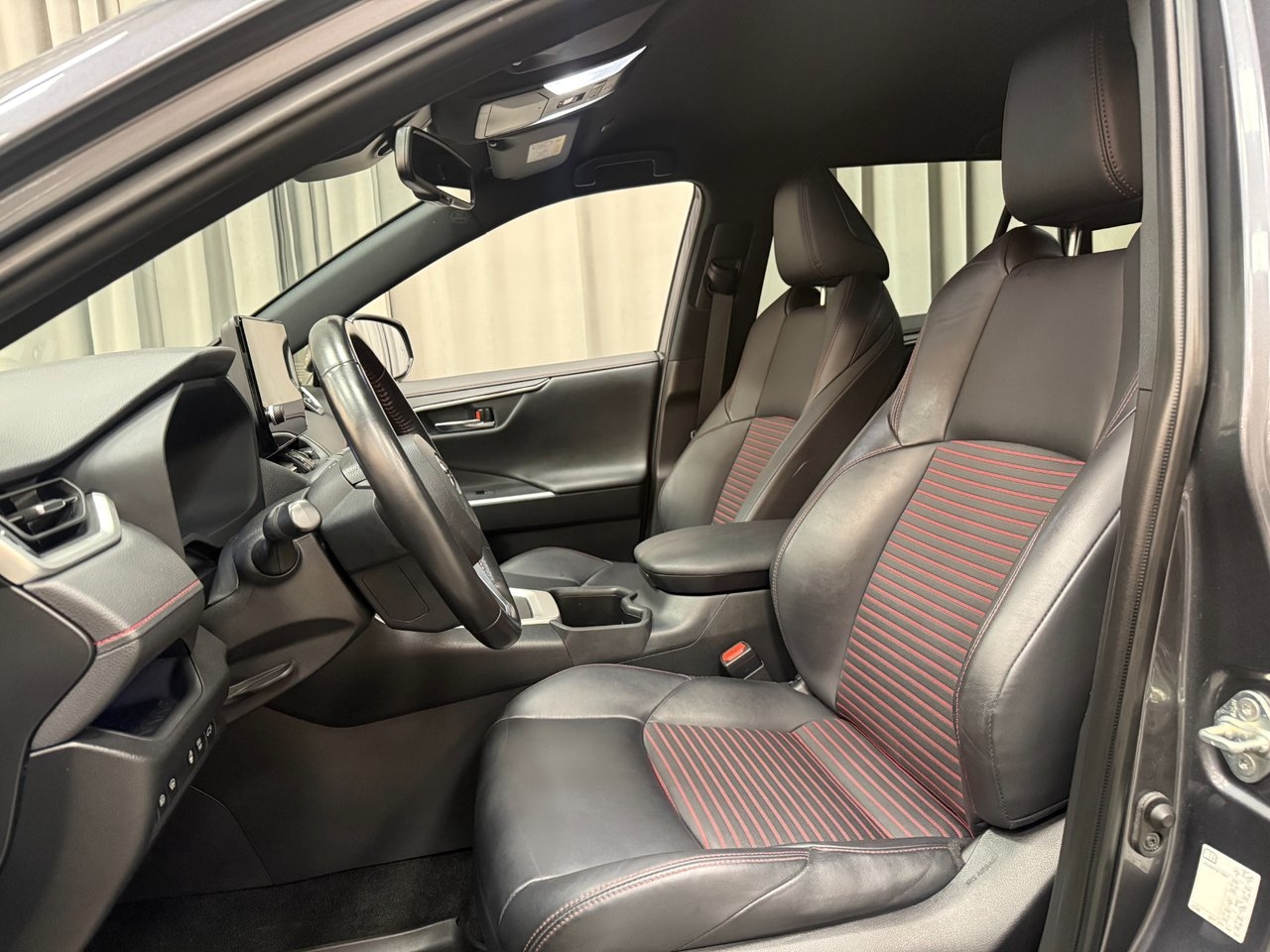 Toyota RAV4 2023, bild 7/10