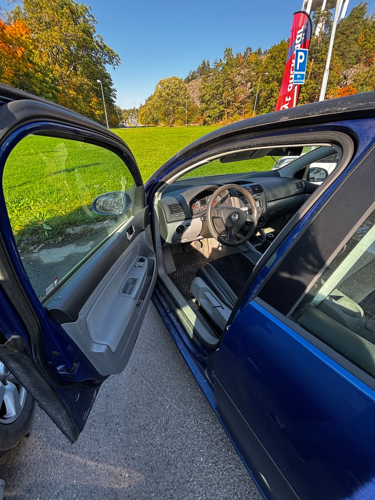 Volkswagen Golf V 5-dörrar 1.6 Manuell 2006, bild 4/11