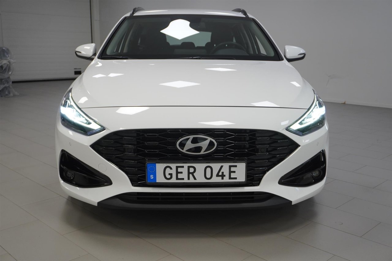 Hyundai i30 2025, bild 7/10