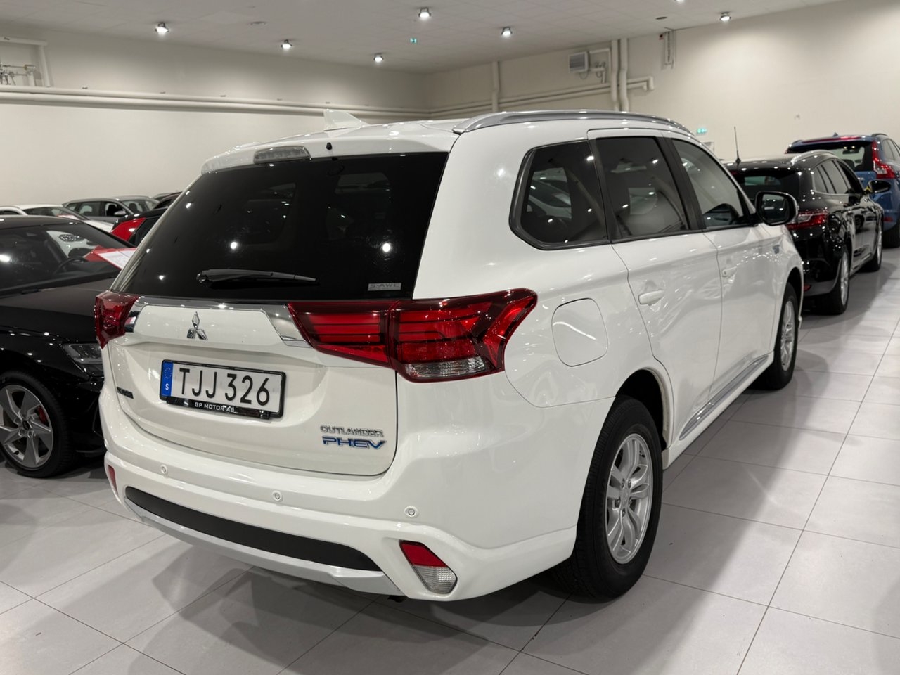 Mitsubishi Outlander Plug-in Hybrid 2018, bild 3/9