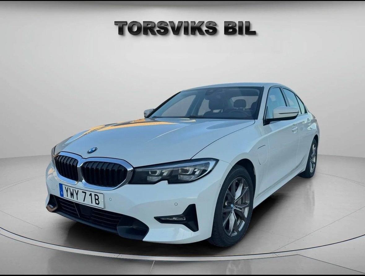 BMW 330 e Sedan Steptronic Sport line 2020, bild 2/20