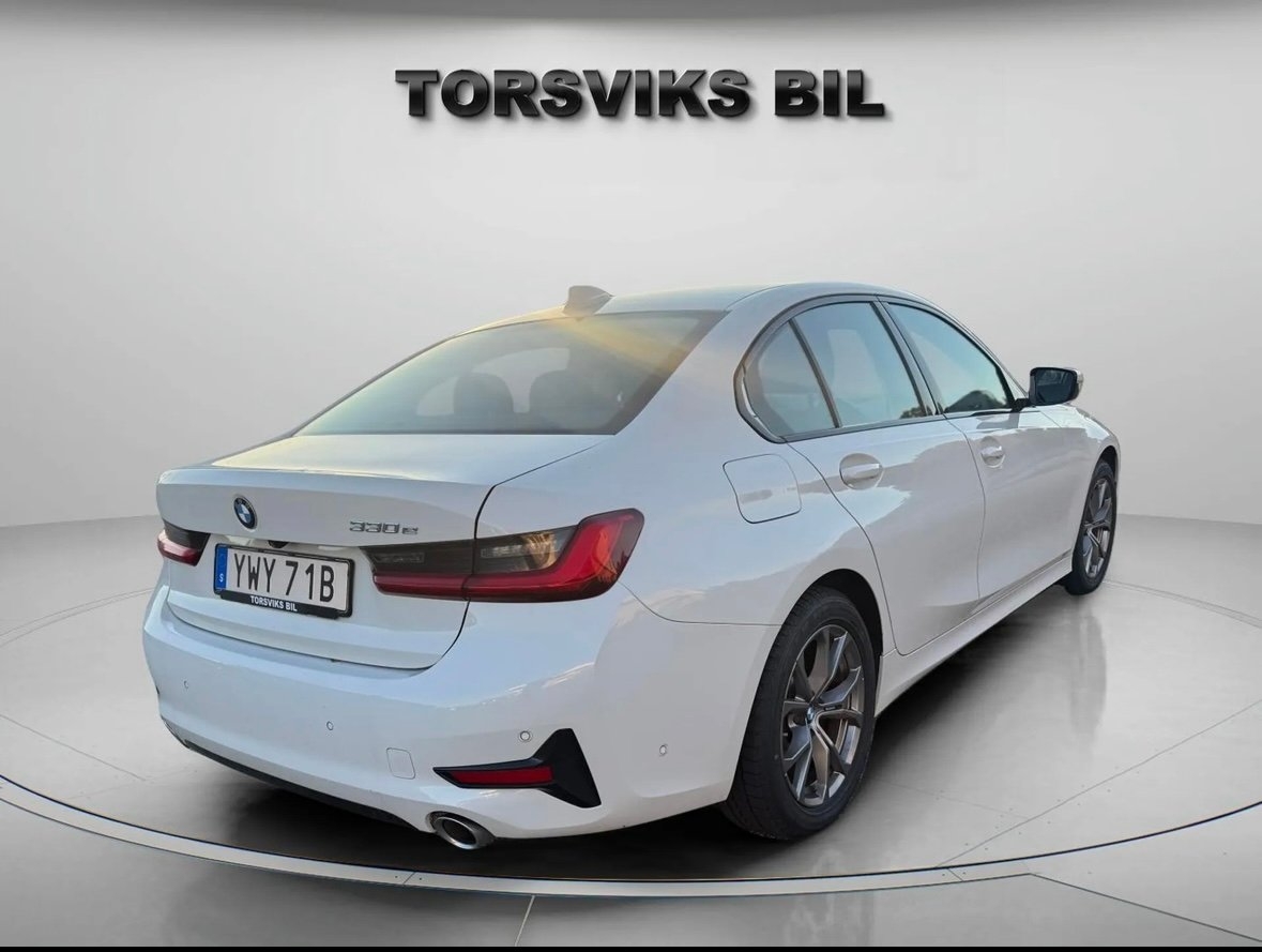 BMW 330 e Sedan Steptronic Sport line 2020, bild 6/20