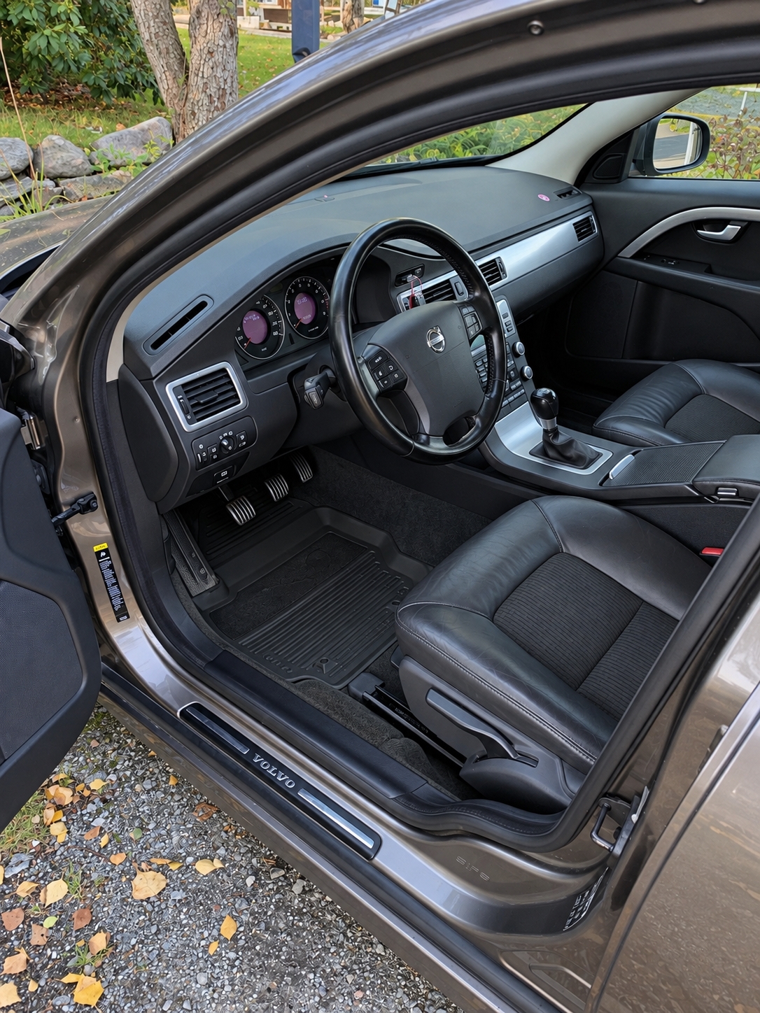 Volvo V70 2.5ft NY KAMREM/NYBESIKTAD 2009, bild 7/10