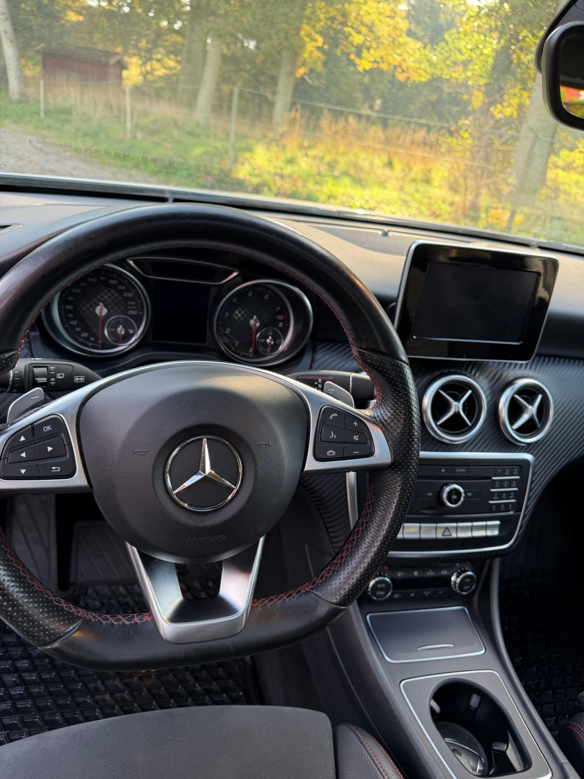 Mercedes-Benz A 180 7G-DCT 2016, bild 7/9