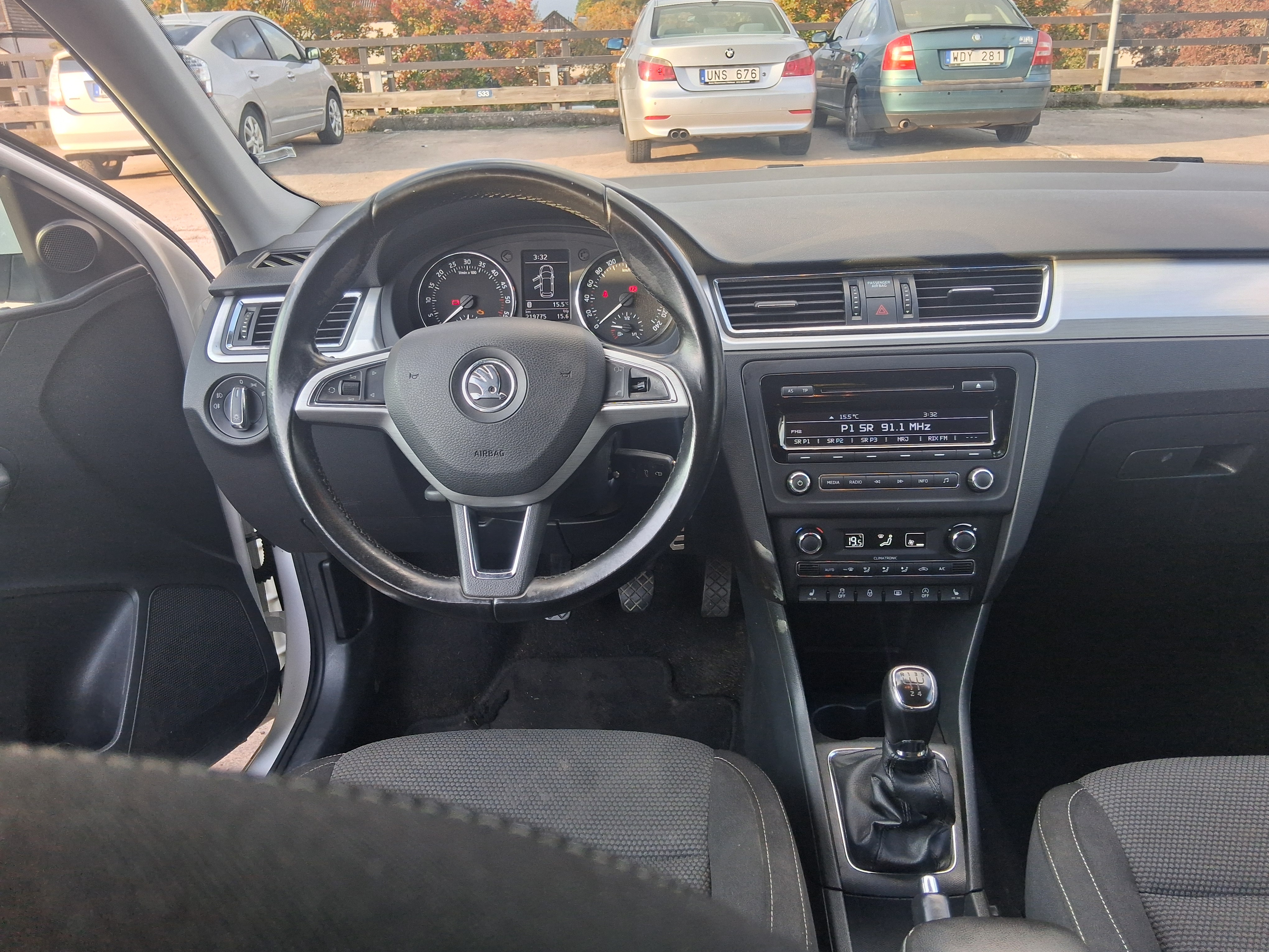 Skoda Rapid Spaceback 1.6 TDI Manuell 2015, bild 3/3