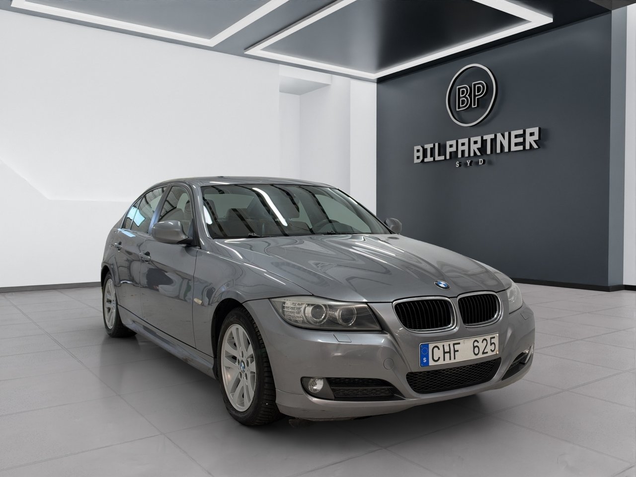 BMW 320 2009, bild 4/10