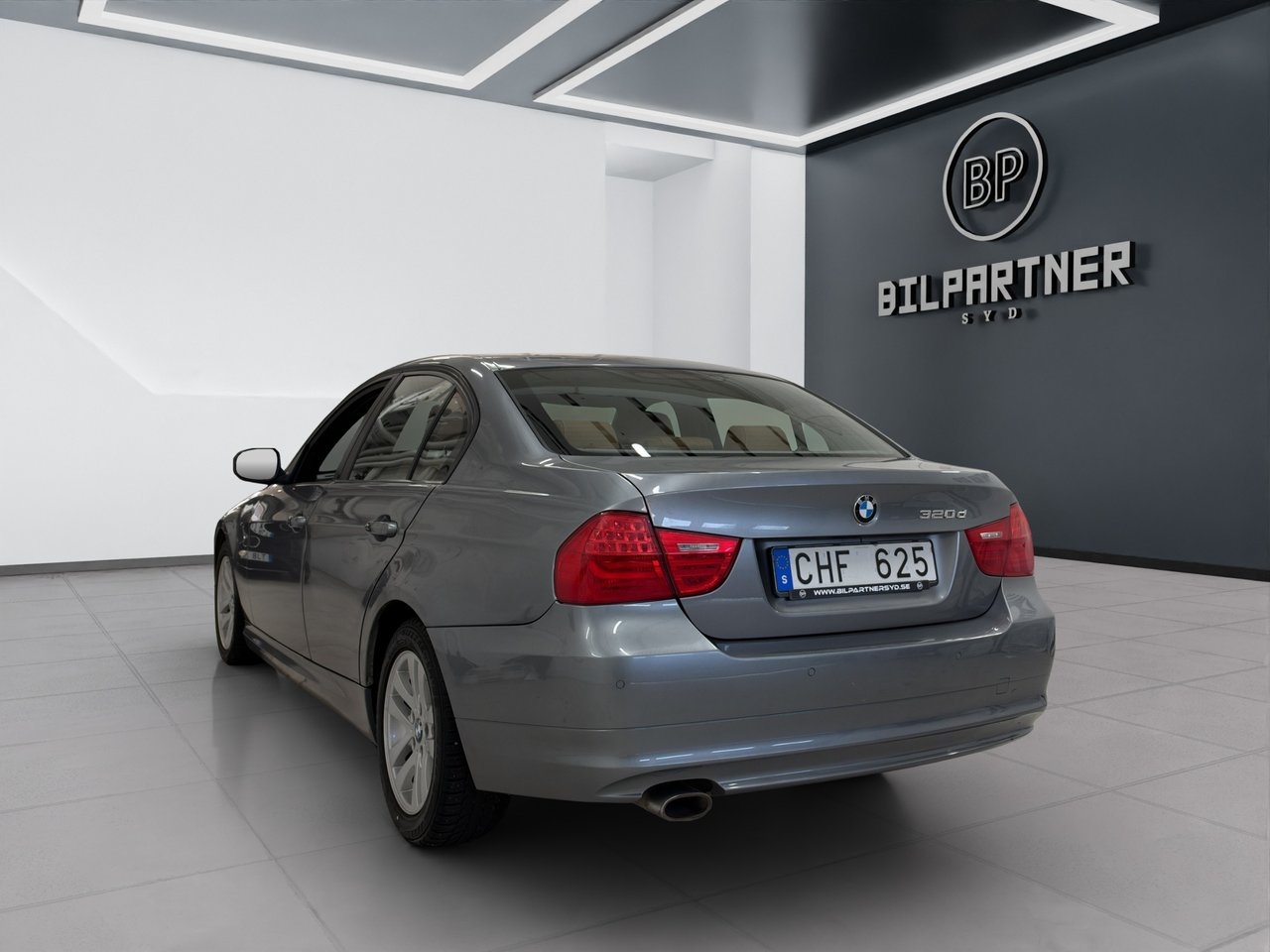 BMW 320 2009, bild 7/10