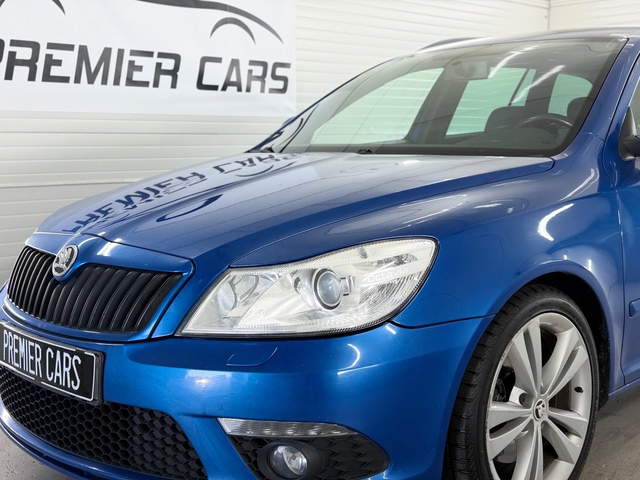 Skoda Octavia 2010, bild 3/10