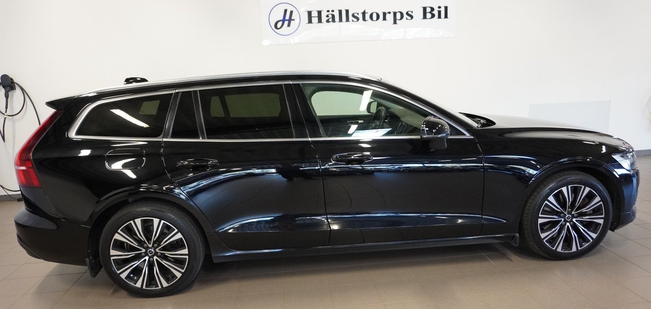 Volvo V60 2023, bild 2/10