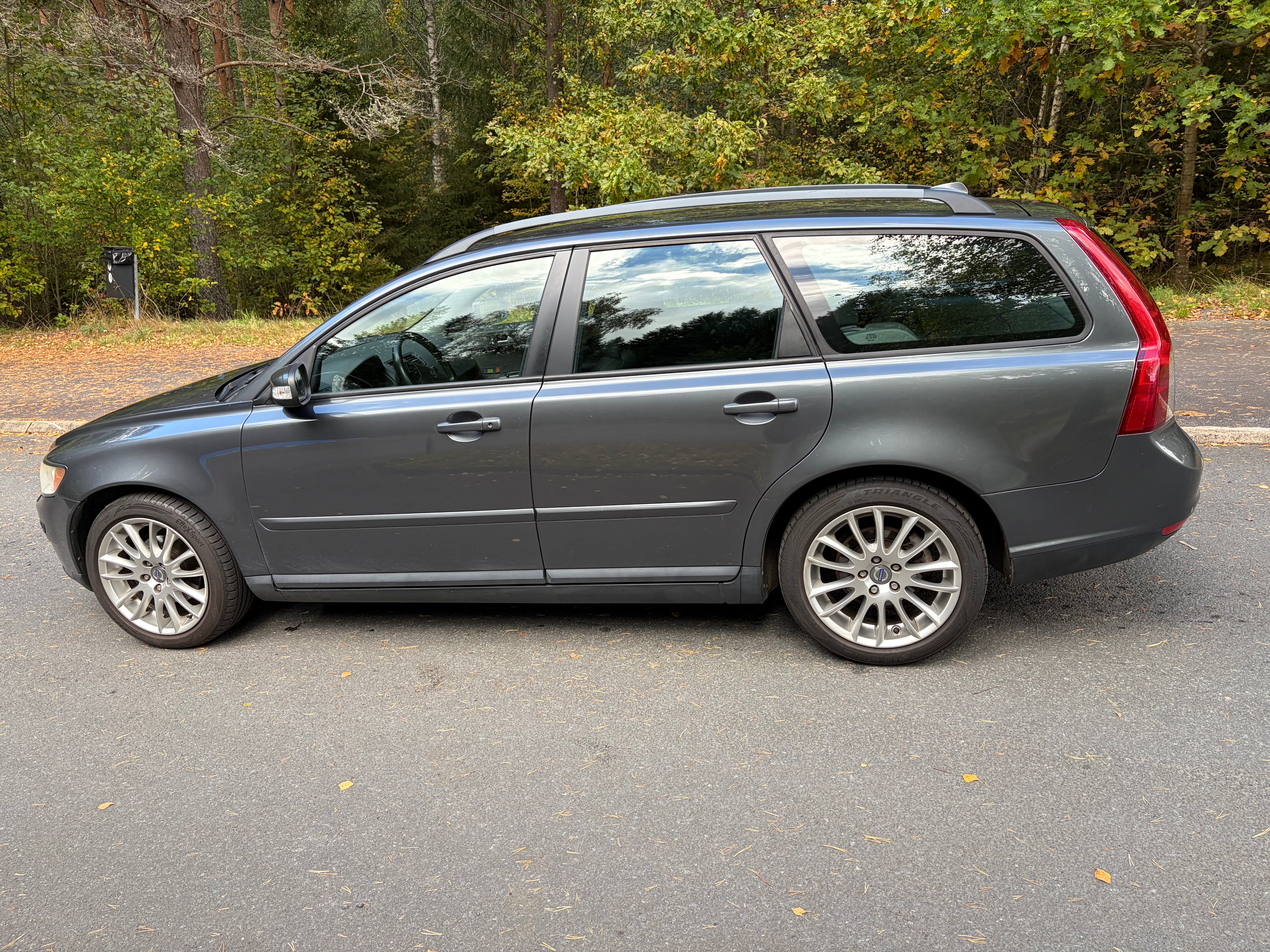 Volvo V50 1.8F Manuell 2008, bild 4/4