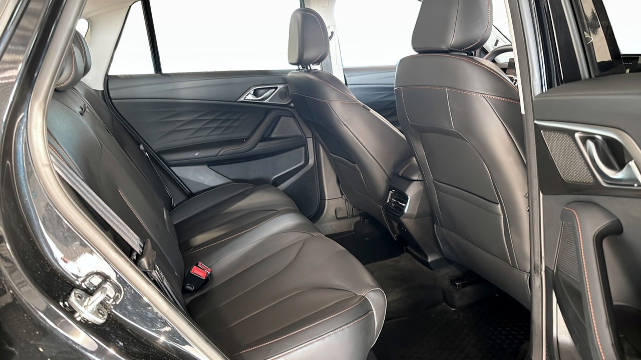 MG HS LUX PHEV 1.5T AT (BLACK) 2024, photo 3/9