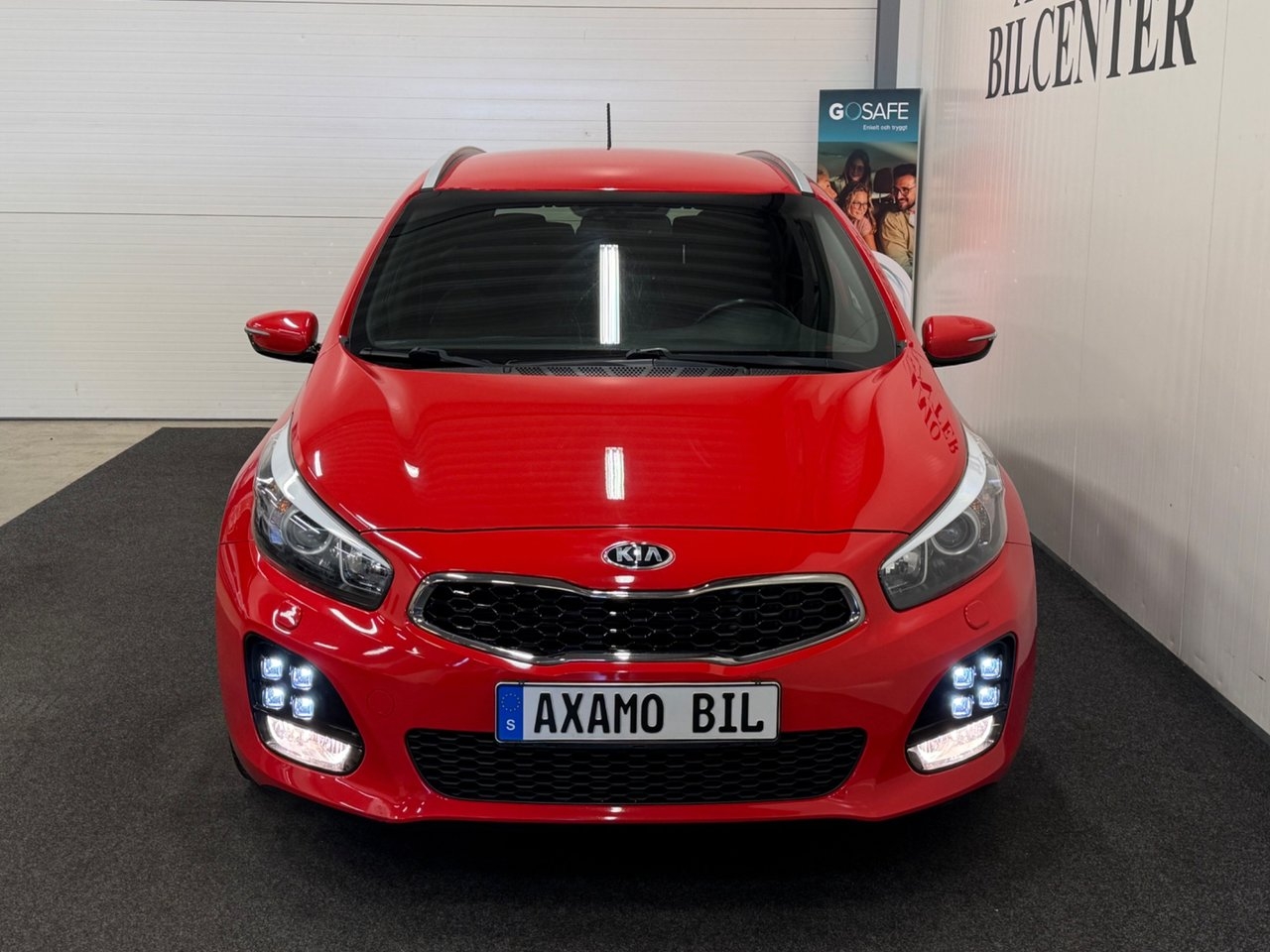 Kia Ceed cee'd_sw 1.6 CRDi GT-Line 2016, bild 2/10