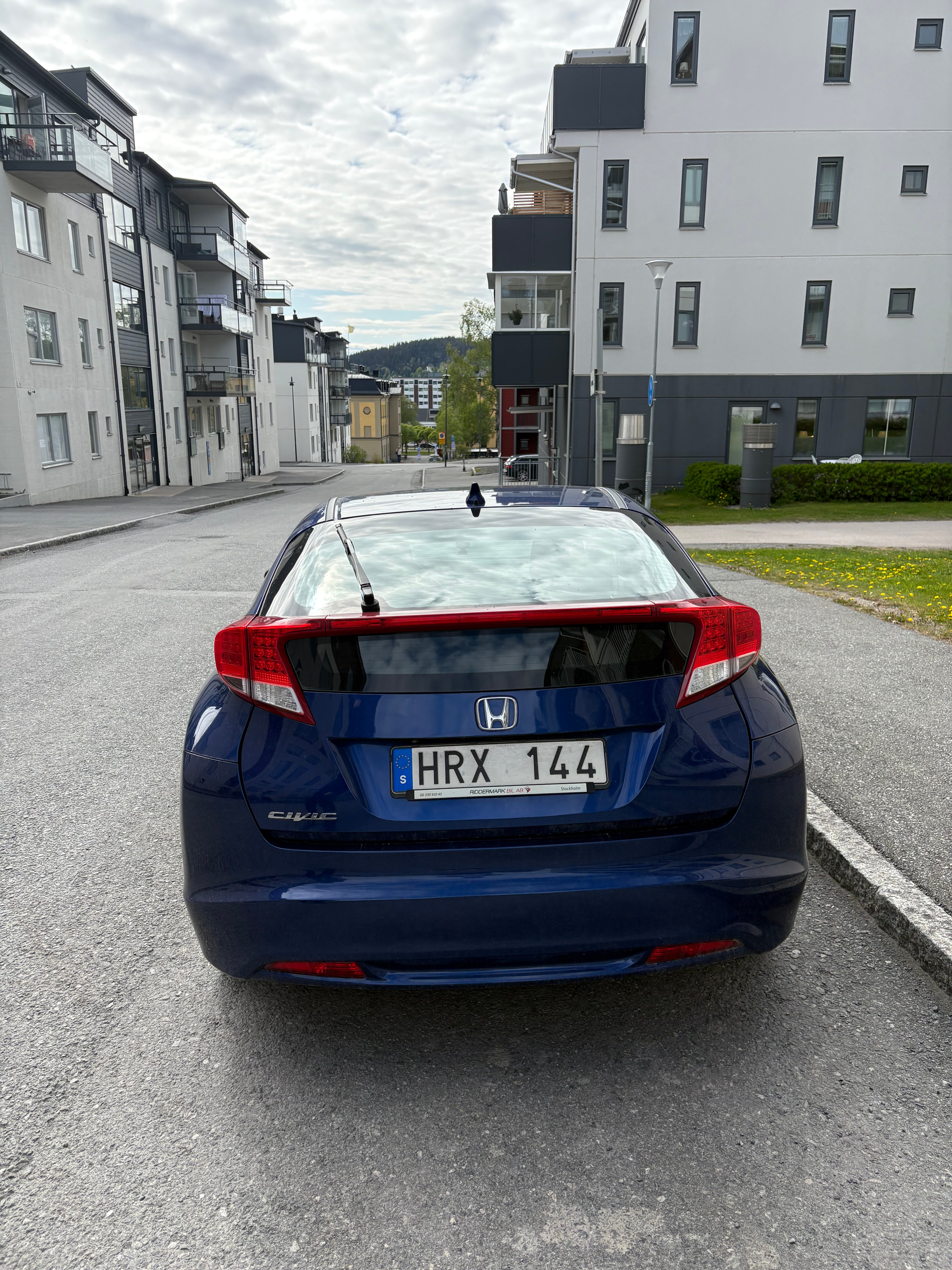 Honda Civic 1.8 i-VTEC Manuell 2012, bild 3/6