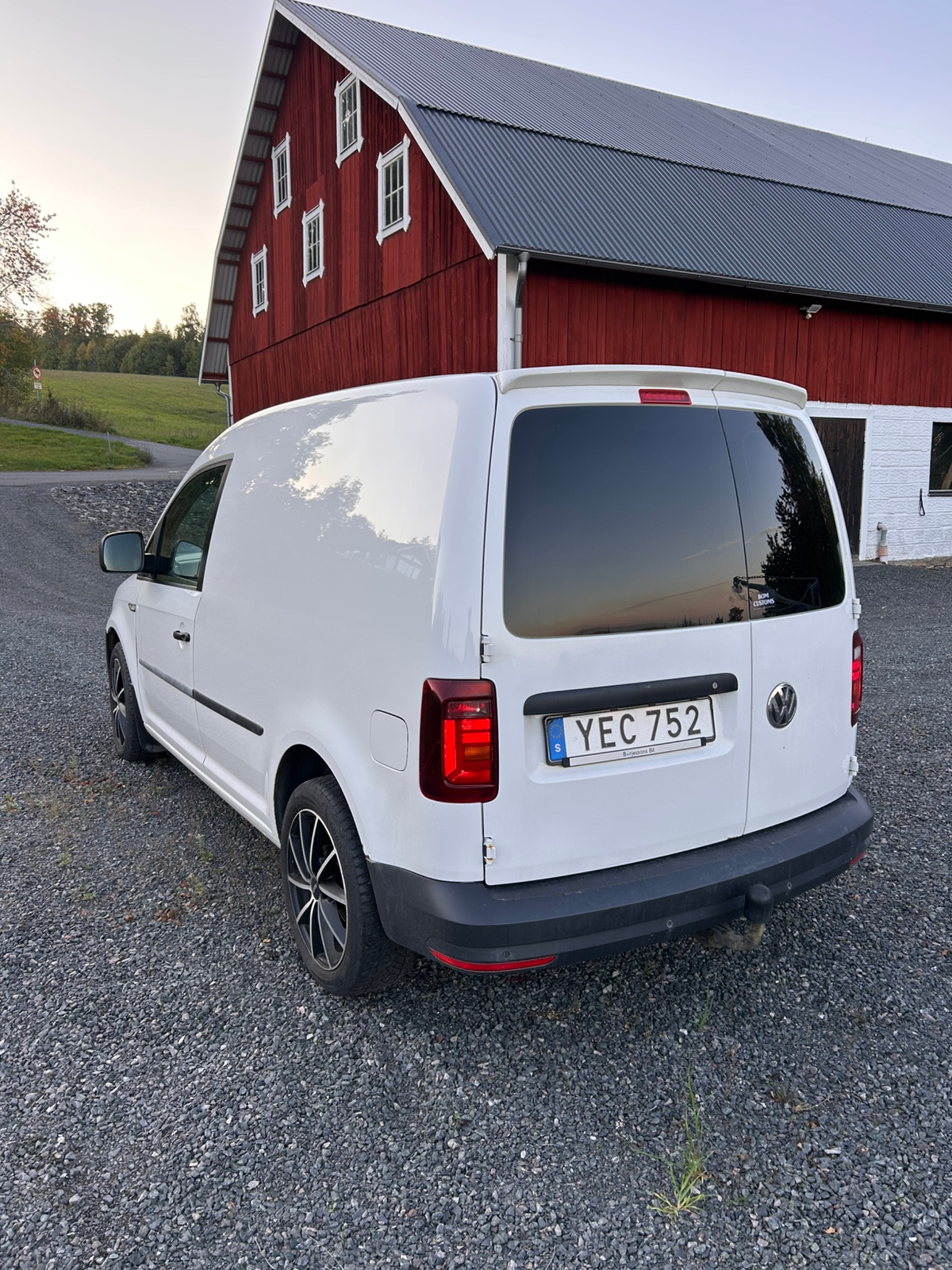 Volkswagen Caddy 2016, bild 2/9