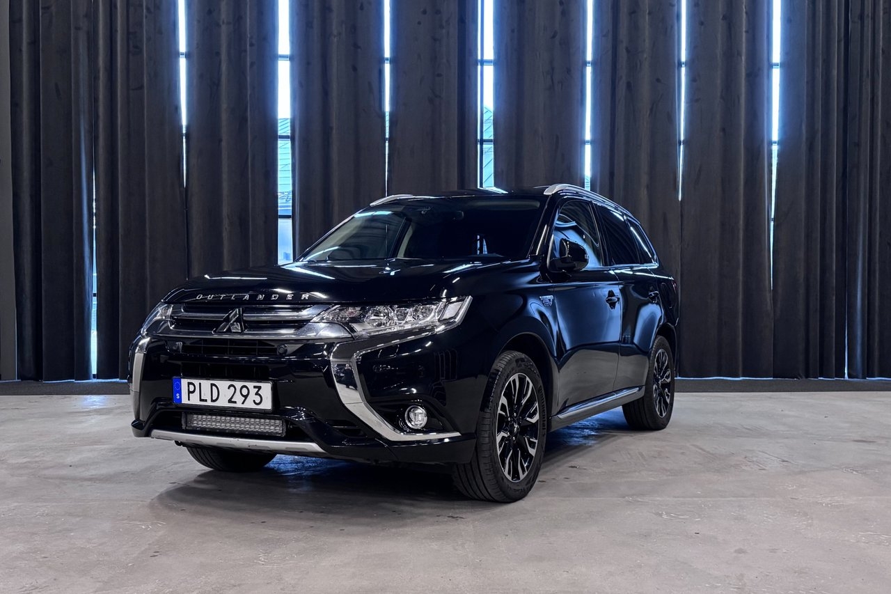 Mitsubishi Outlander PHEV CVT Business 2017, bild 2/10