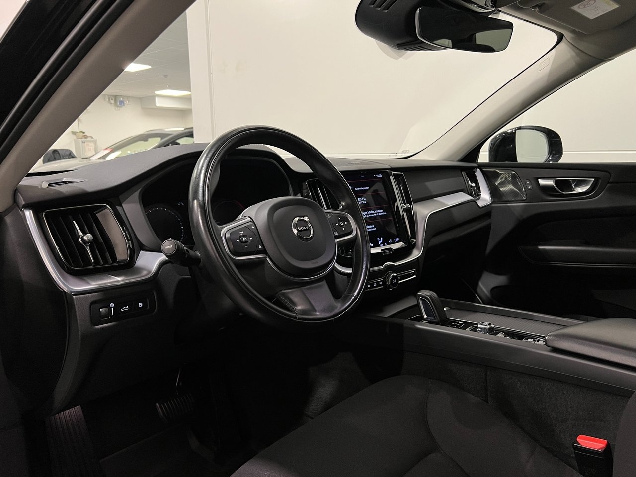 Volvo XC60 2021, kuva 6/10