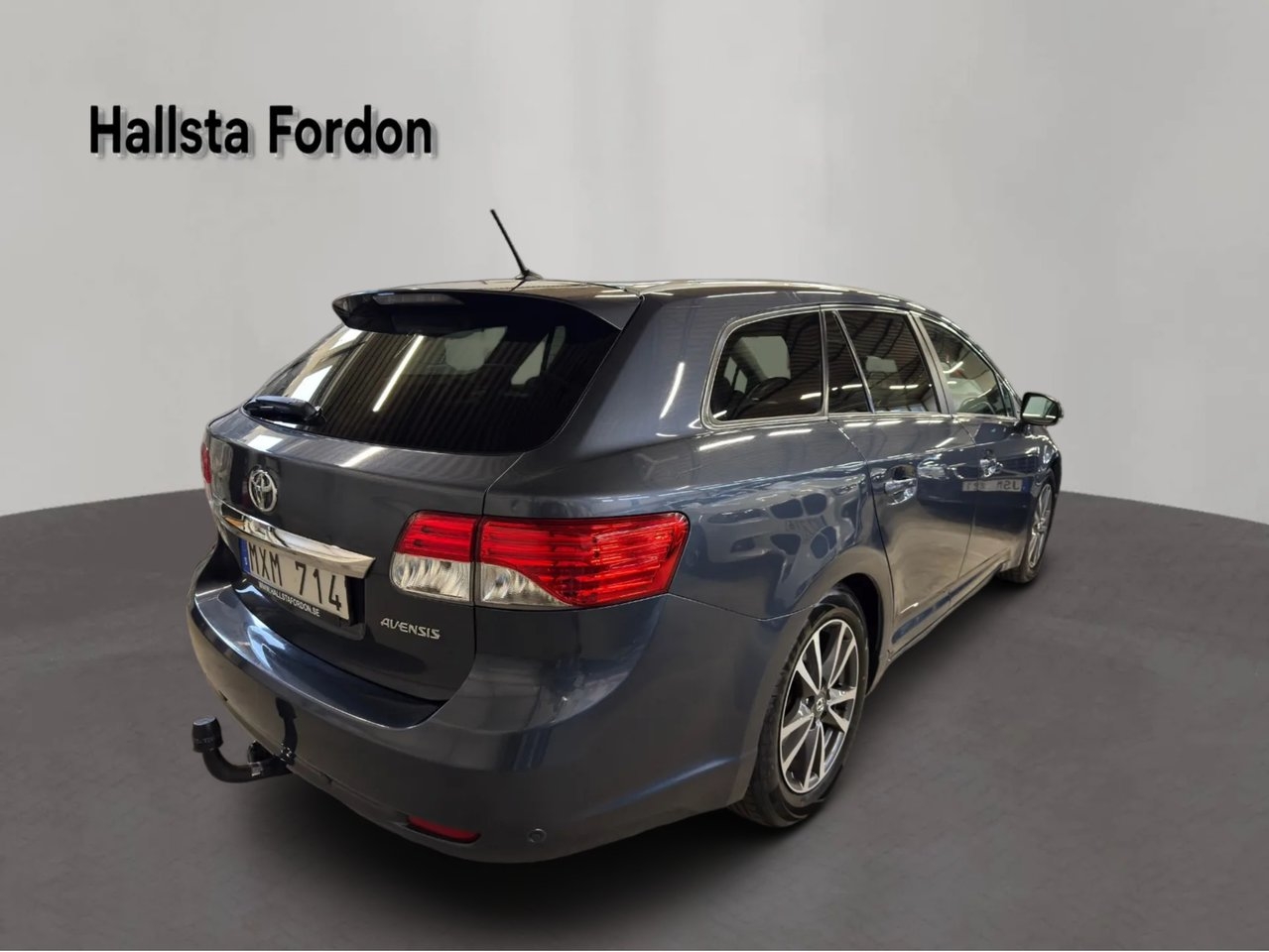 Toyota Avensis Kombi 2.0 D Executive 2012, bild 6/10