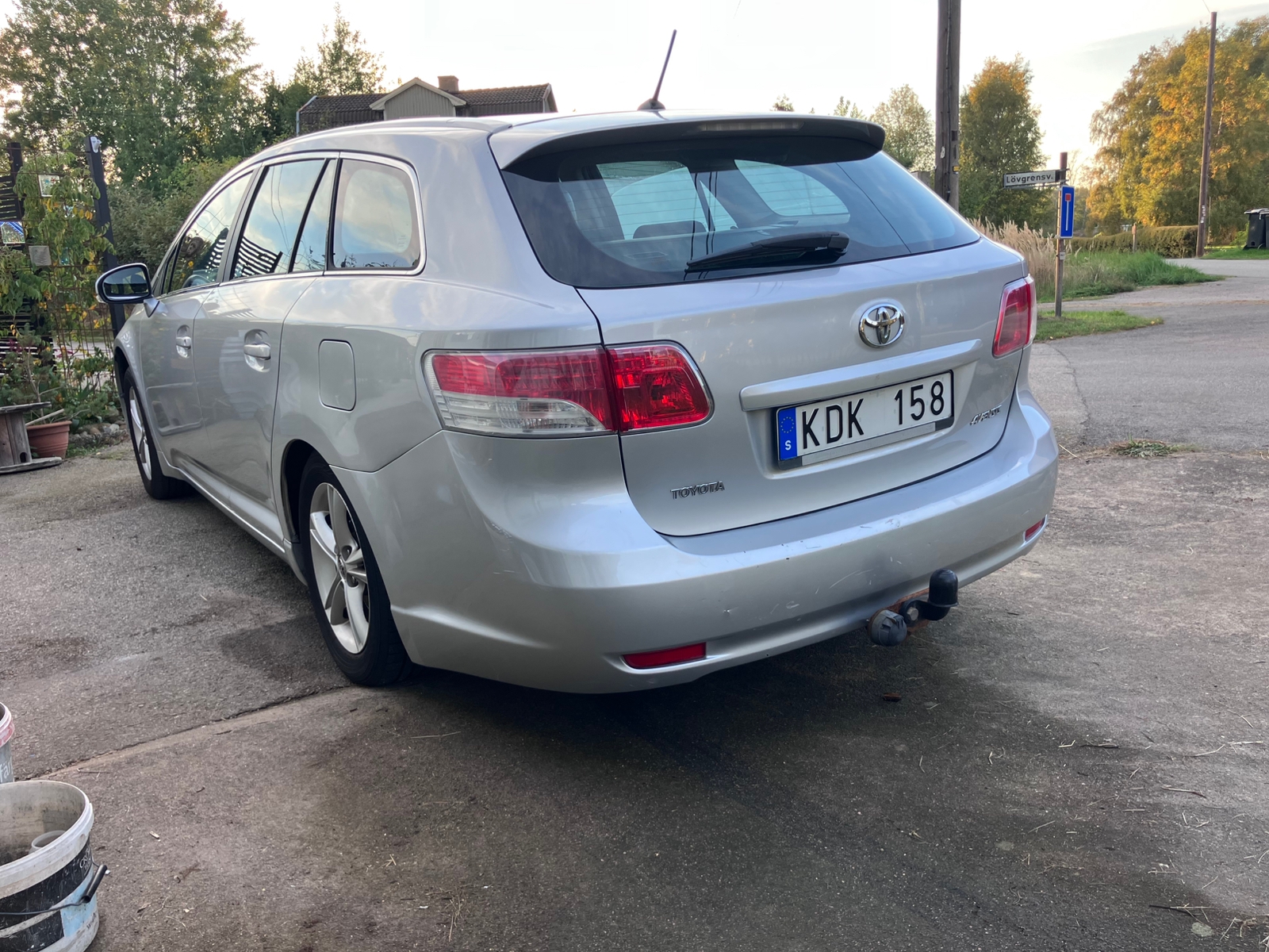 Toyota Avensis Kombi 2.0 Manuell 2010, bild 3/9