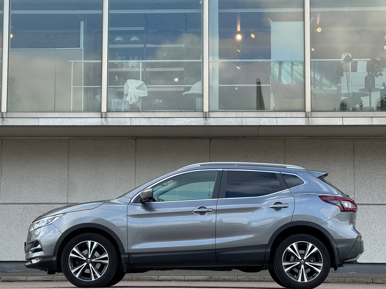Nissan Qashqai 2021, bild 2/10