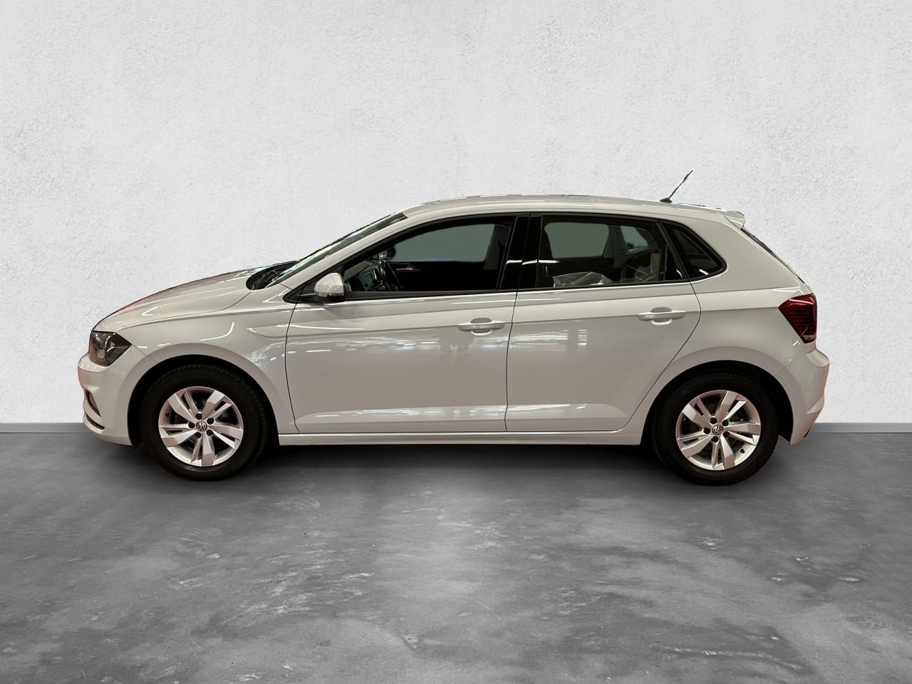 Volkswagen Polo 2019, bild 2/16