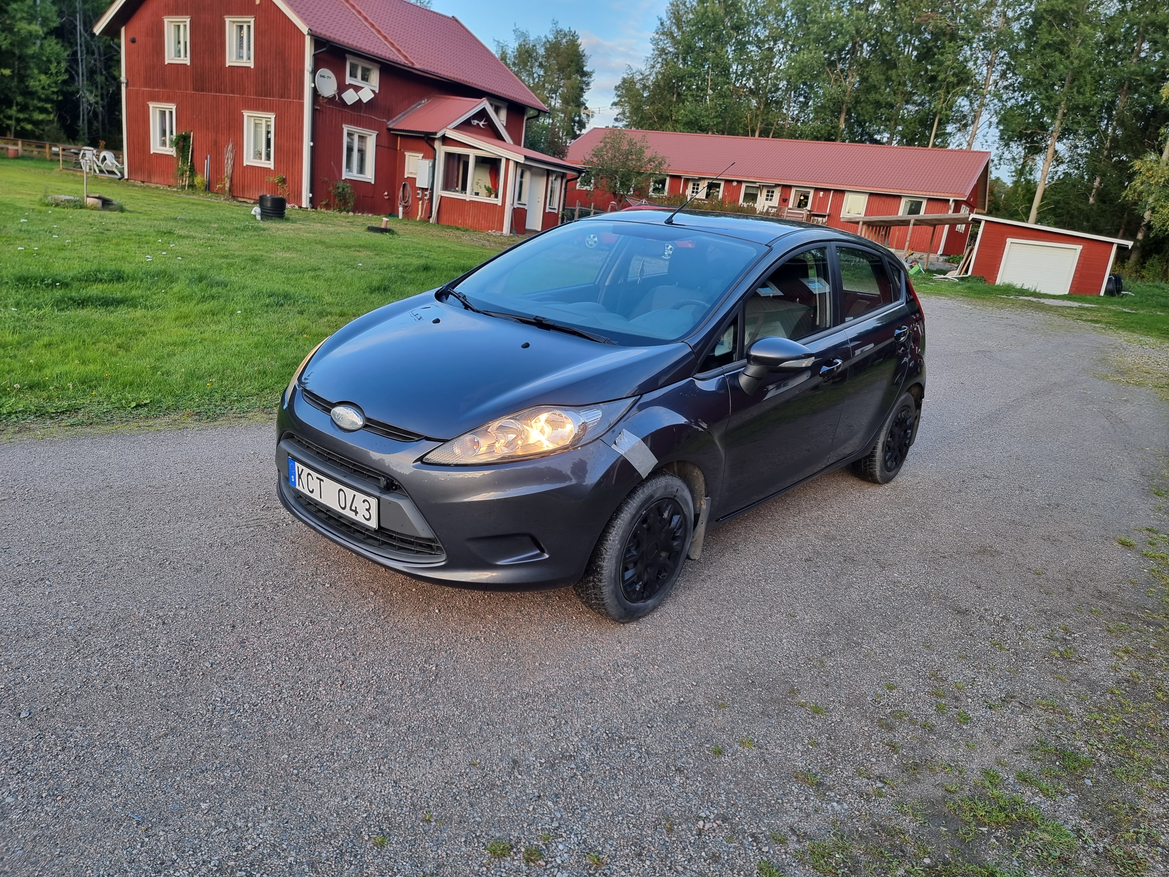 Ford Fiesta 5-dörrar 1.25 Manuell 2010, kuva 3/9