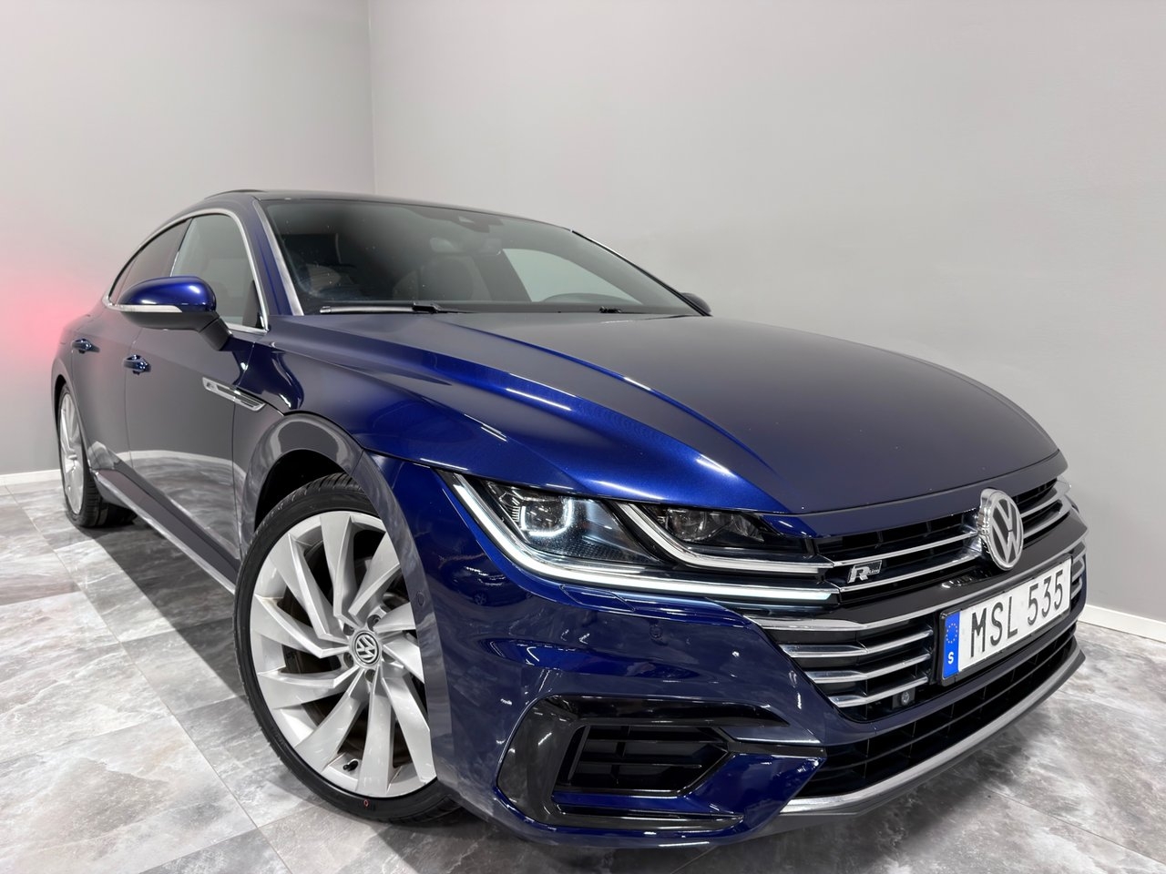 Volkswagen Arteon 2018, bild 2/10