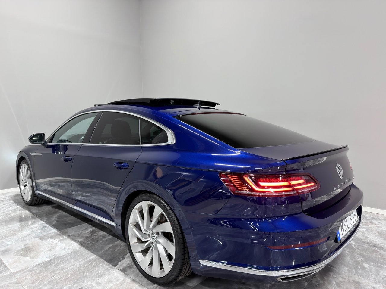 Volkswagen Arteon 2018, bild 6/10