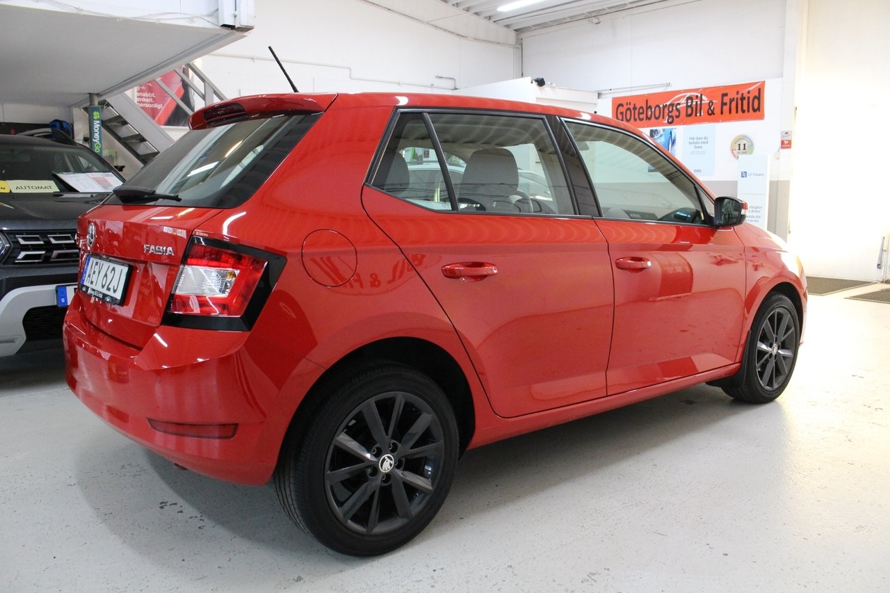Skoda Fabia 1.0 MPI Style 2019, bild 6/10