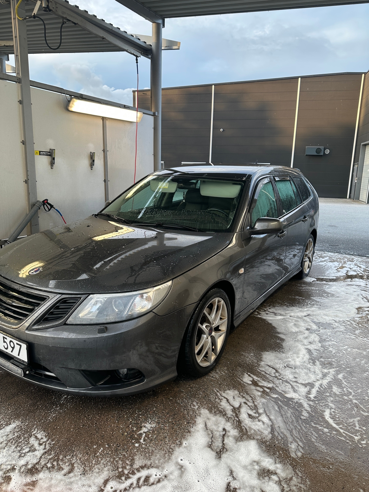 Saab 9-3 SportCombi 1.9 TTiD Automatisk 2011, kuva 2/9