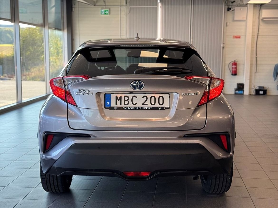Toyota C-HR Hybrid CVT Executive 2017, bild 4/10