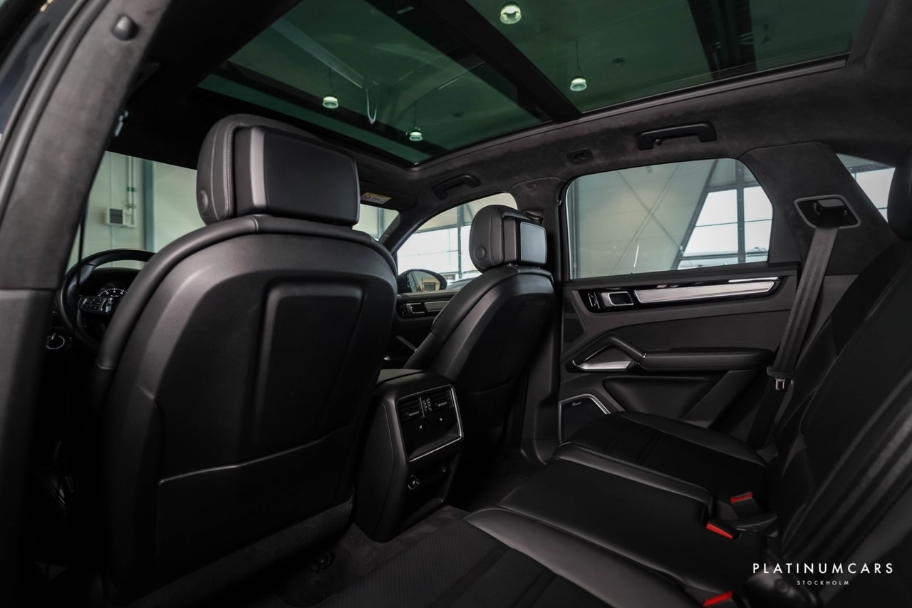 Porsche Cayenne Turbo V8 550hk 2018, bild 6/20