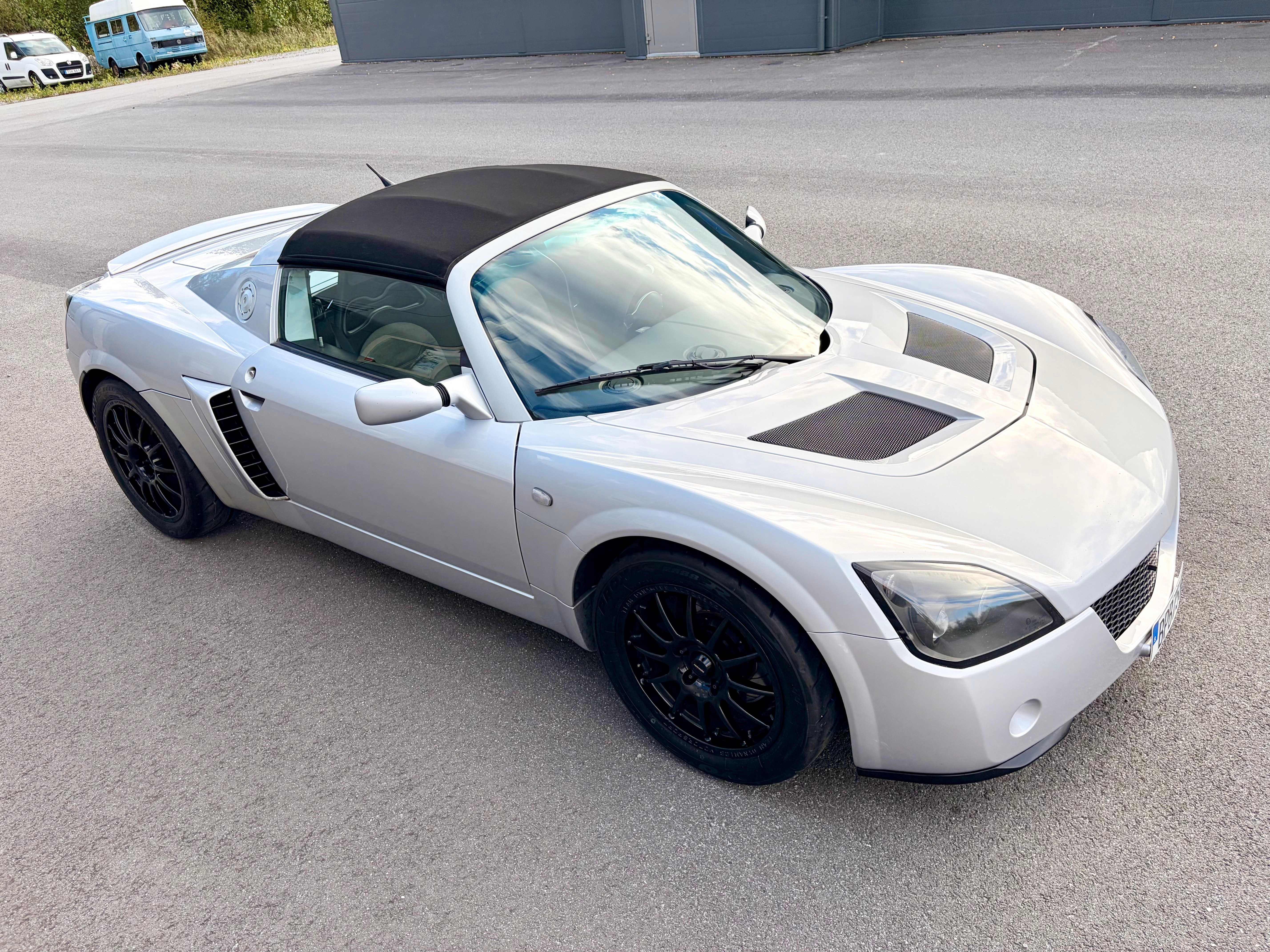 Opel Speedster 2.0 Manuell Turbo 300hk 2003, bild 3/10