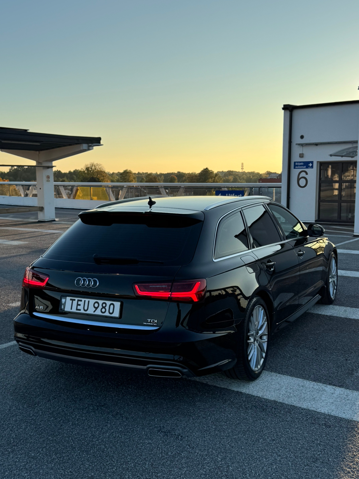 Audi A6 Avant 2.0 TDI quattro S Tronic 2018, bild 5/10