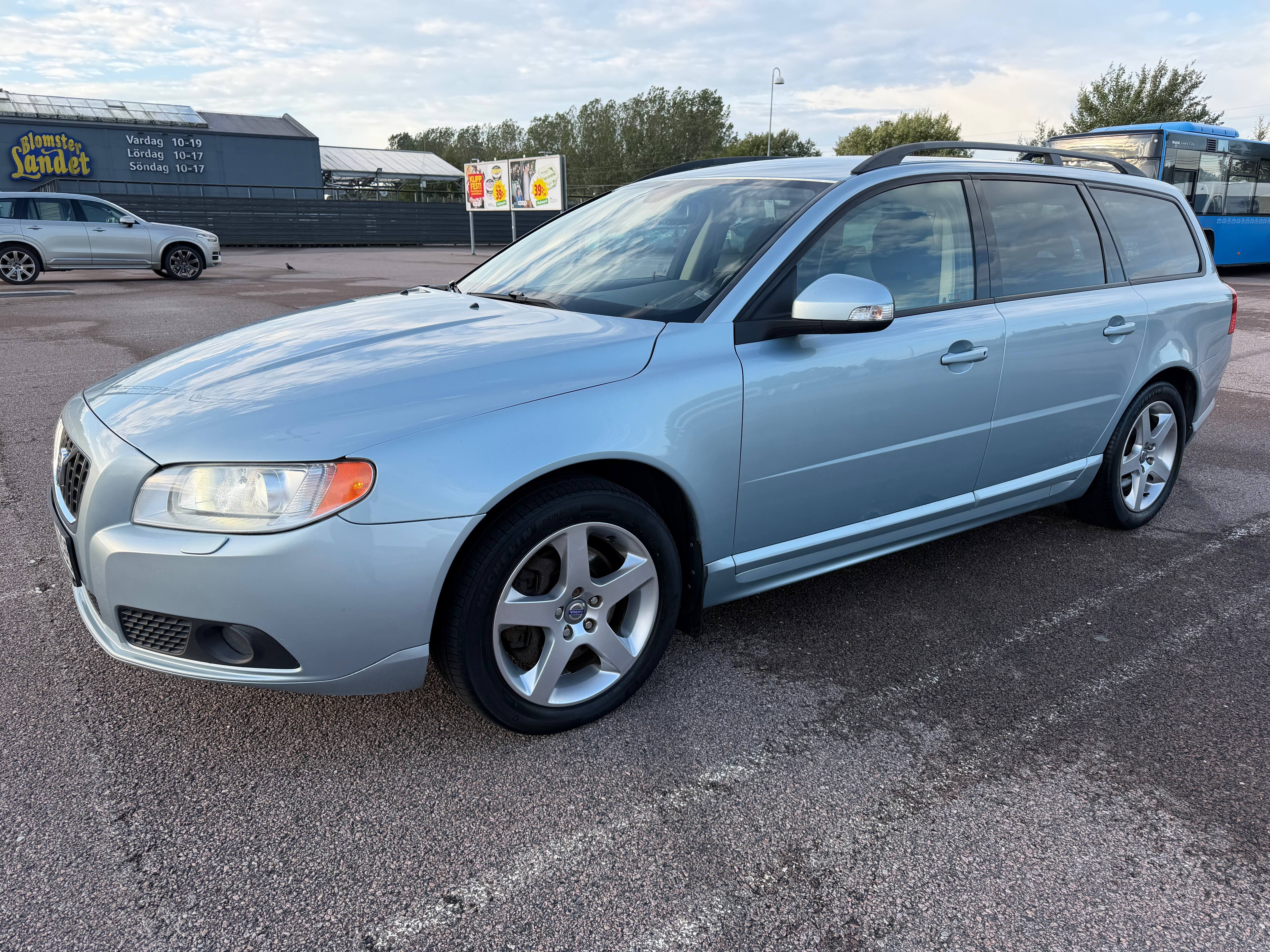 Volvo V70 2.4D Geartronic 2008, photo 2/10