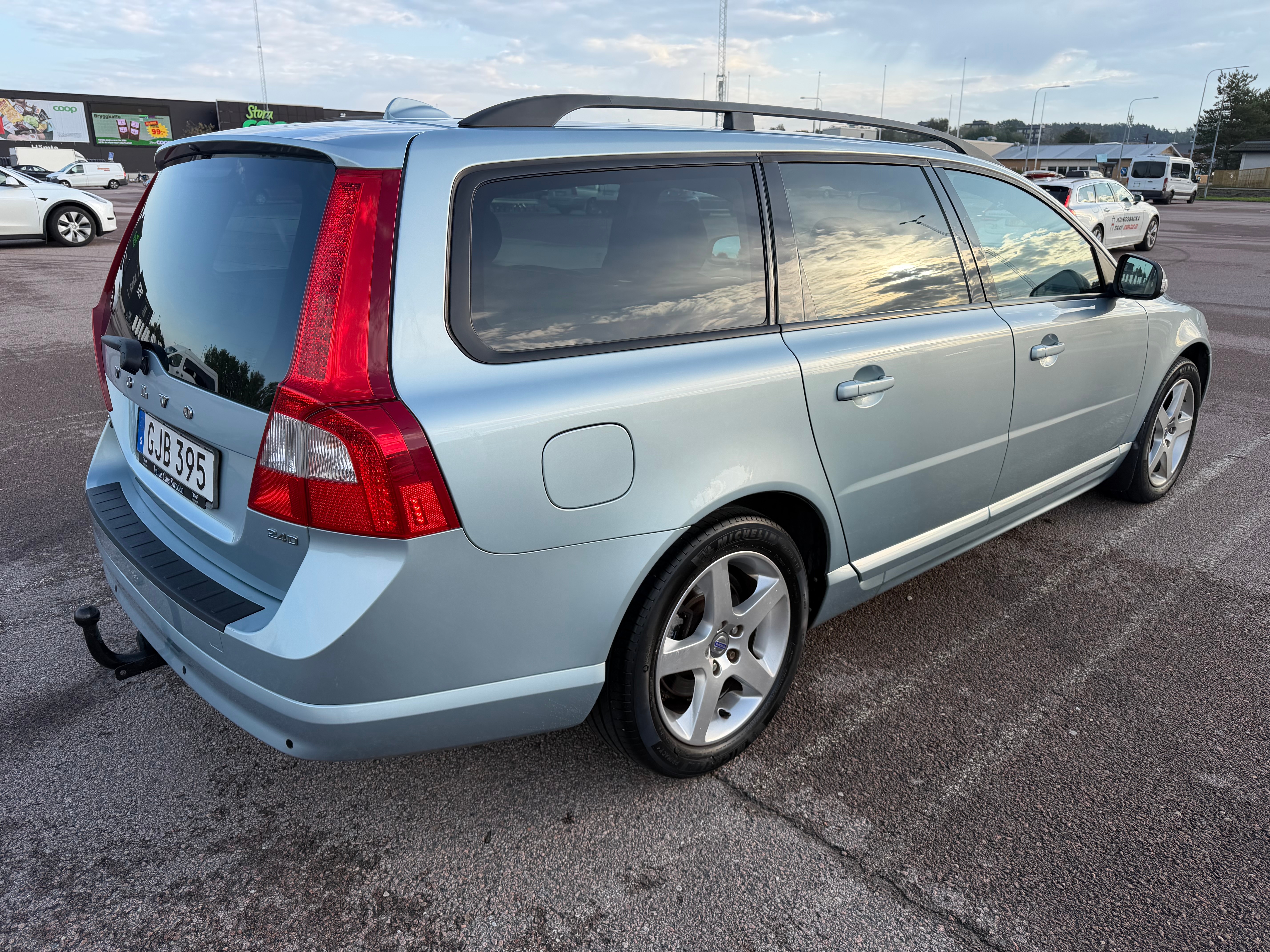 Volvo V70 2.4D Geartronic 2008, photo 6/10