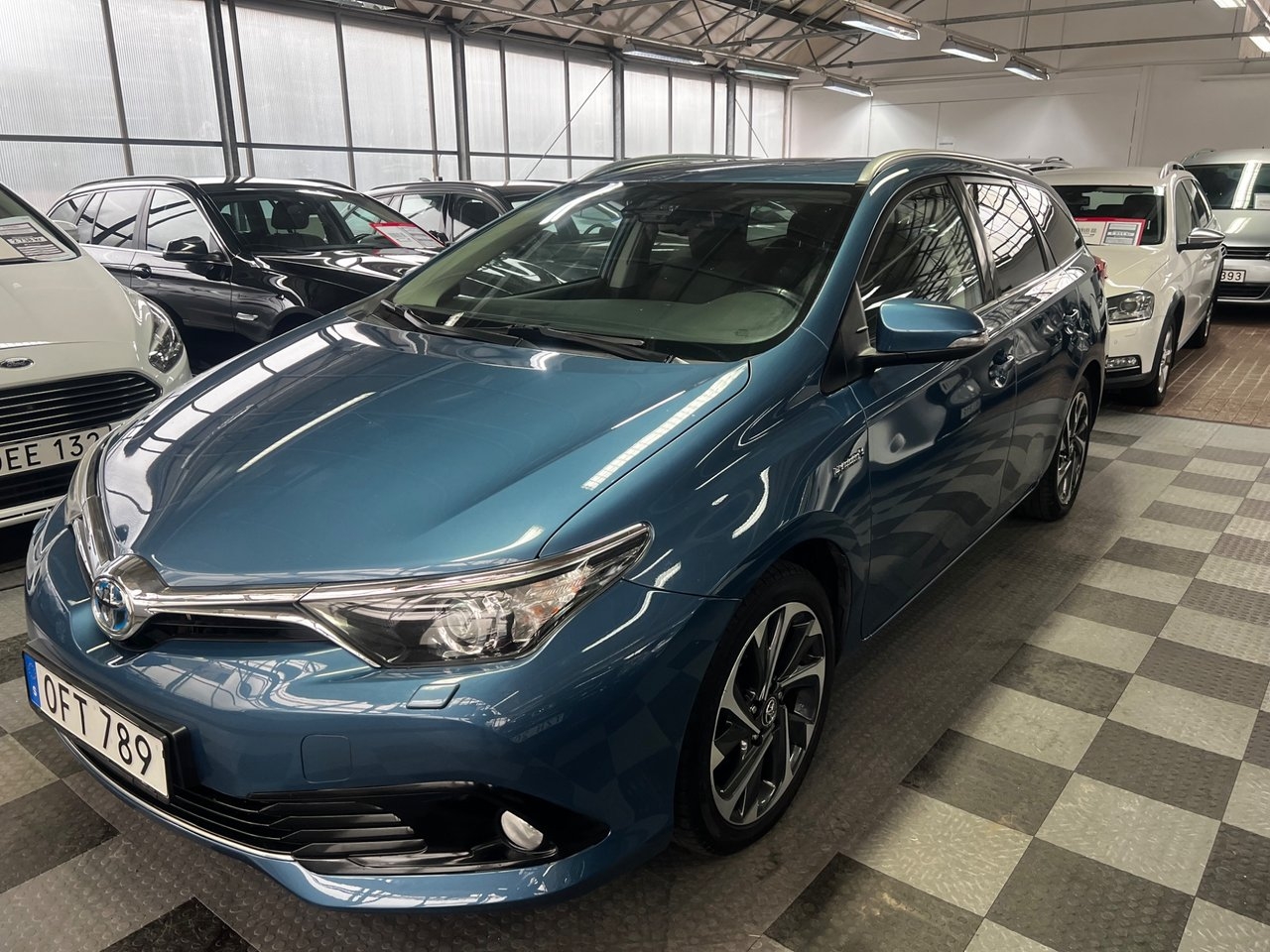 Toyota Auris 2016, bild 2/10