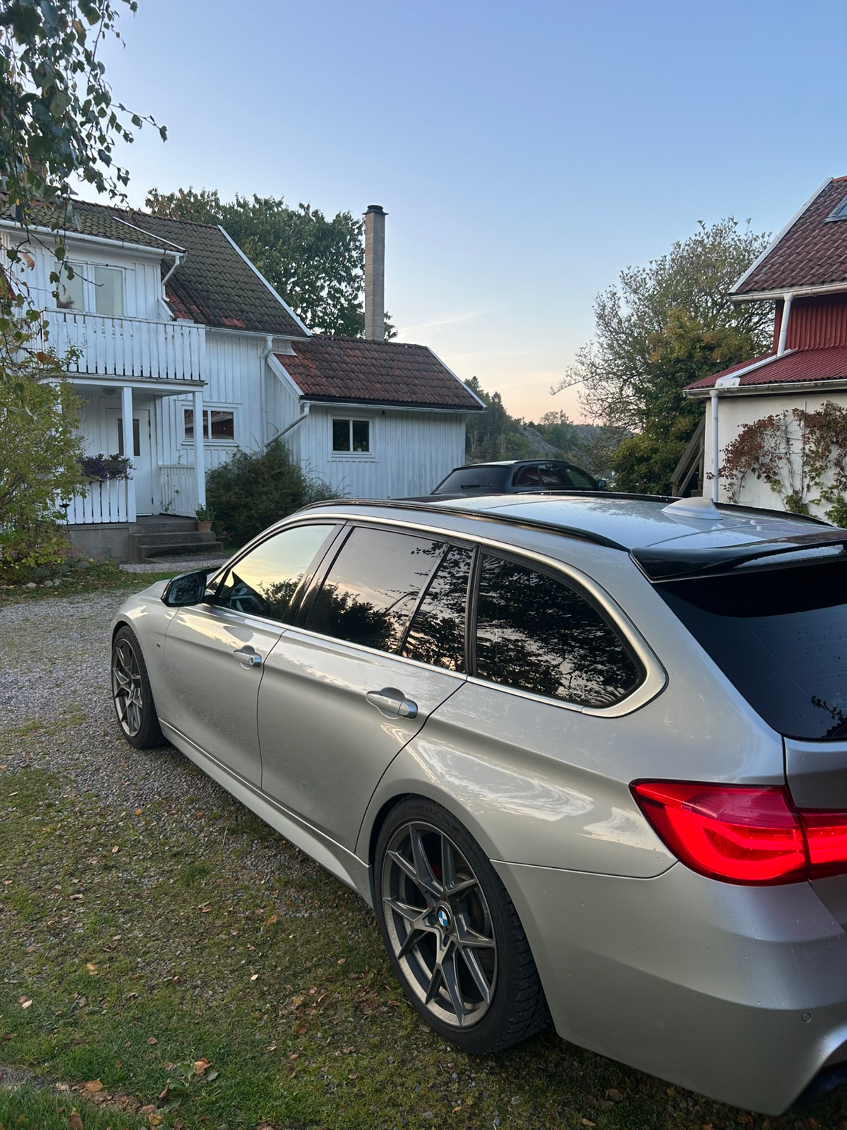 BMW 335 d xDrive Touring Steptronic 2016, bild 3/9